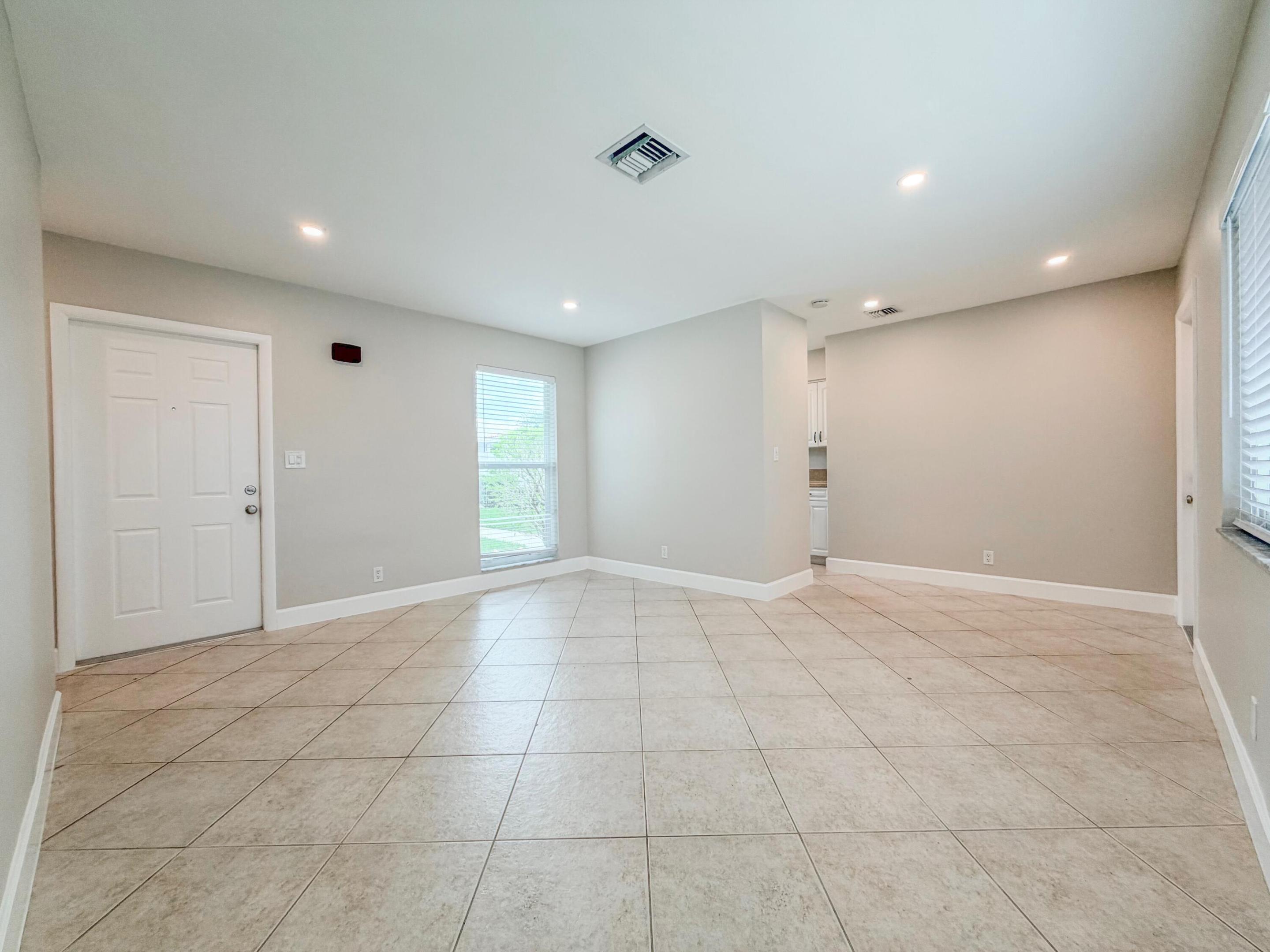 541 NE 44th Street C