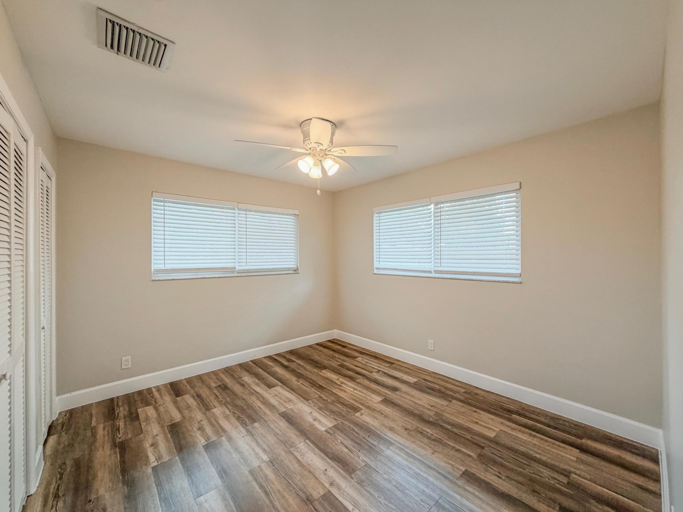 541 NE 44th Street C