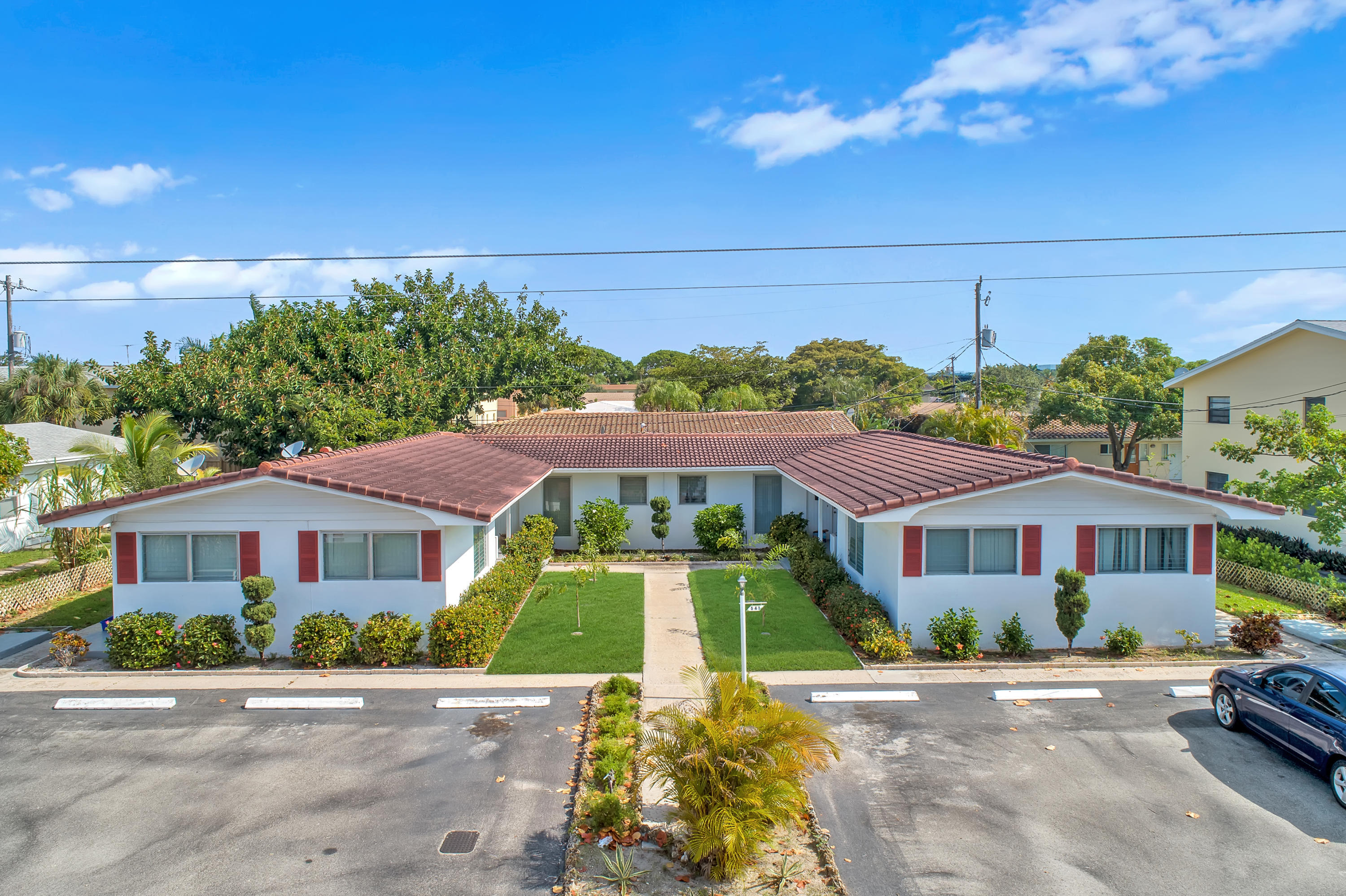 541 NE 44th Street C