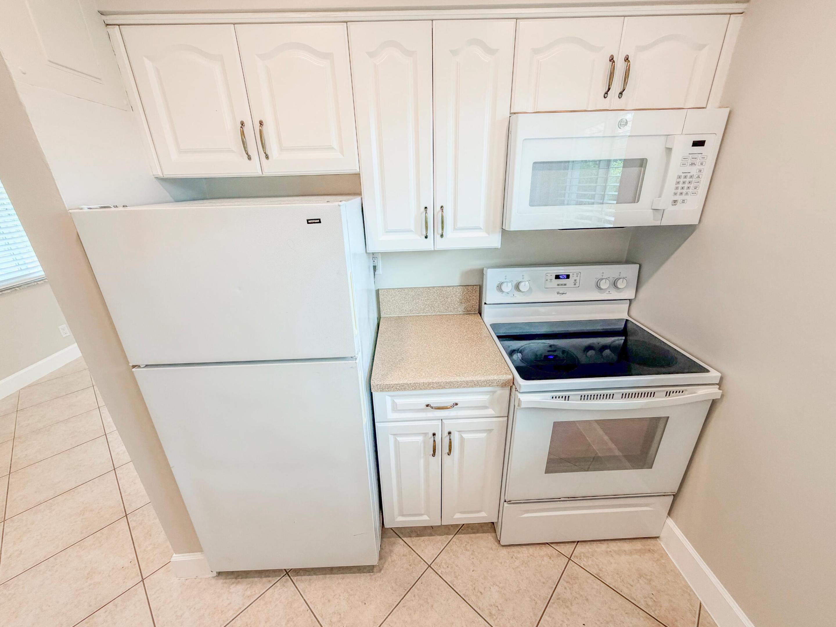 541 NE 44th Street C