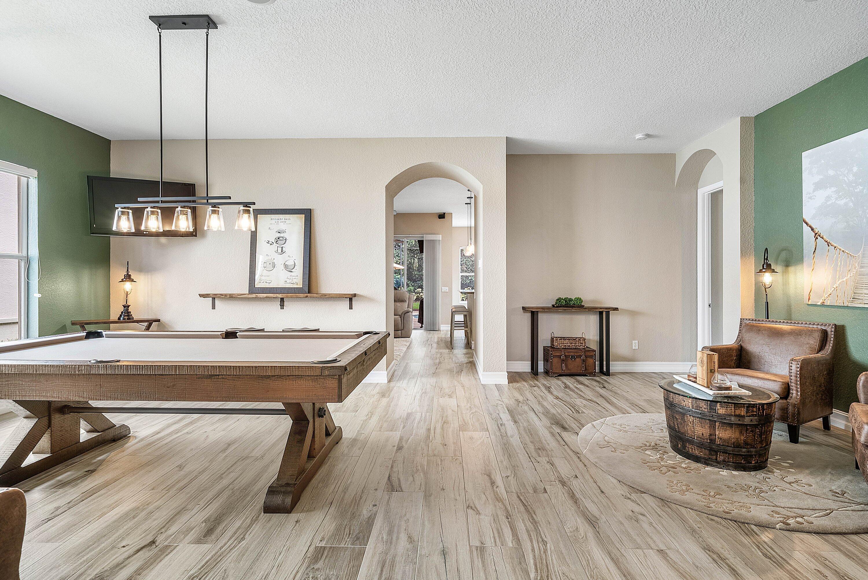 8564 BREEZY OAK Way