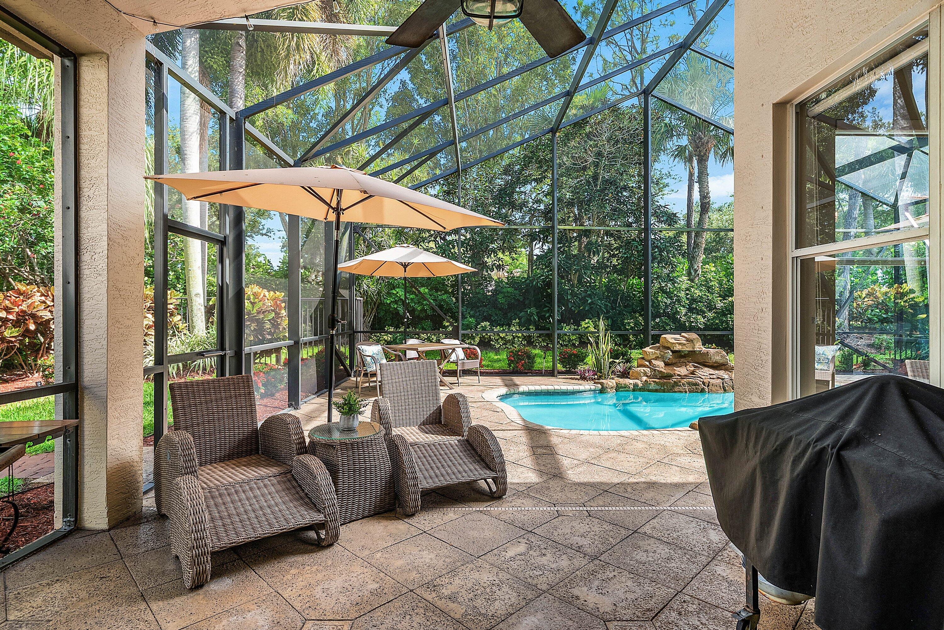 8564 BREEZY OAK Way