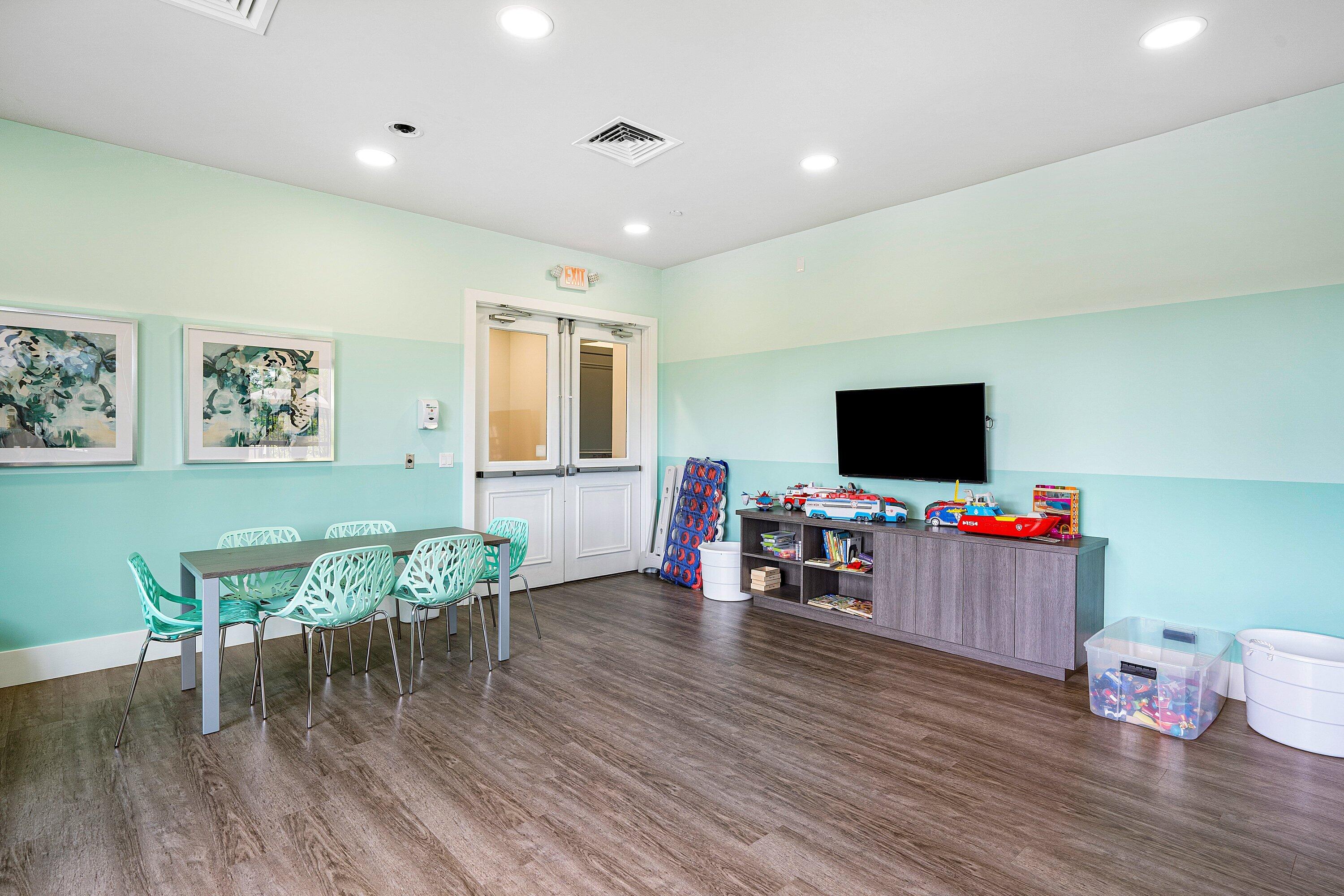 8564 BREEZY OAK Way