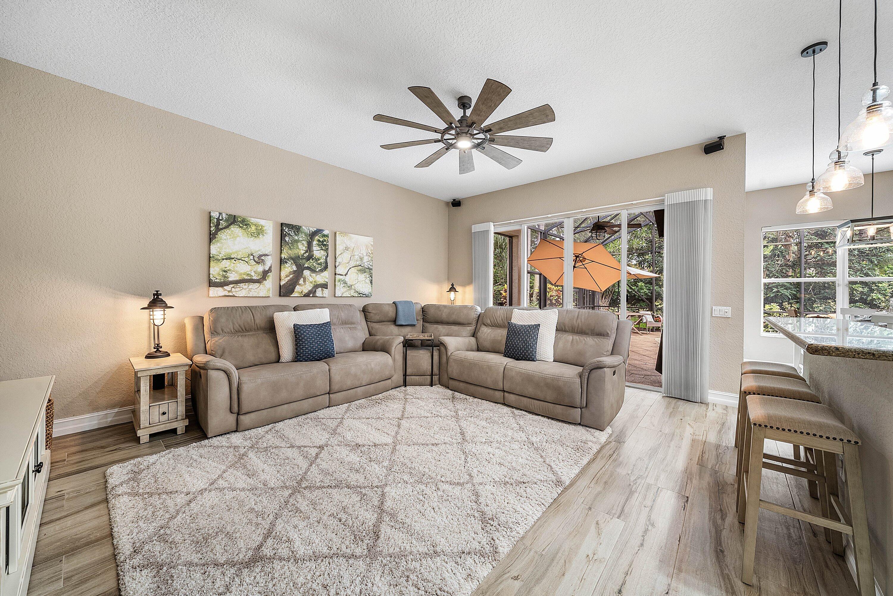 8564 BREEZY OAK Way