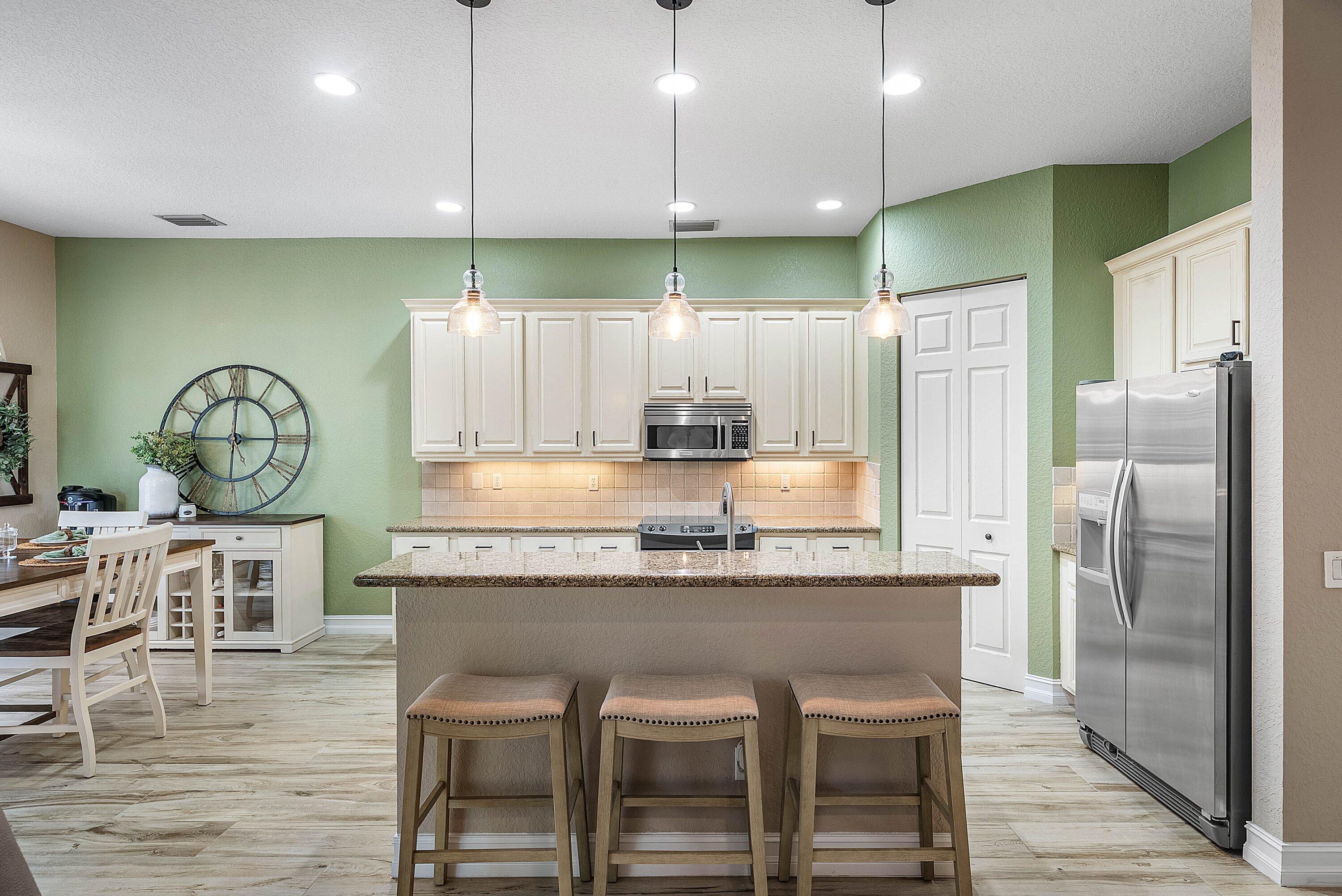 8564 BREEZY OAK Way