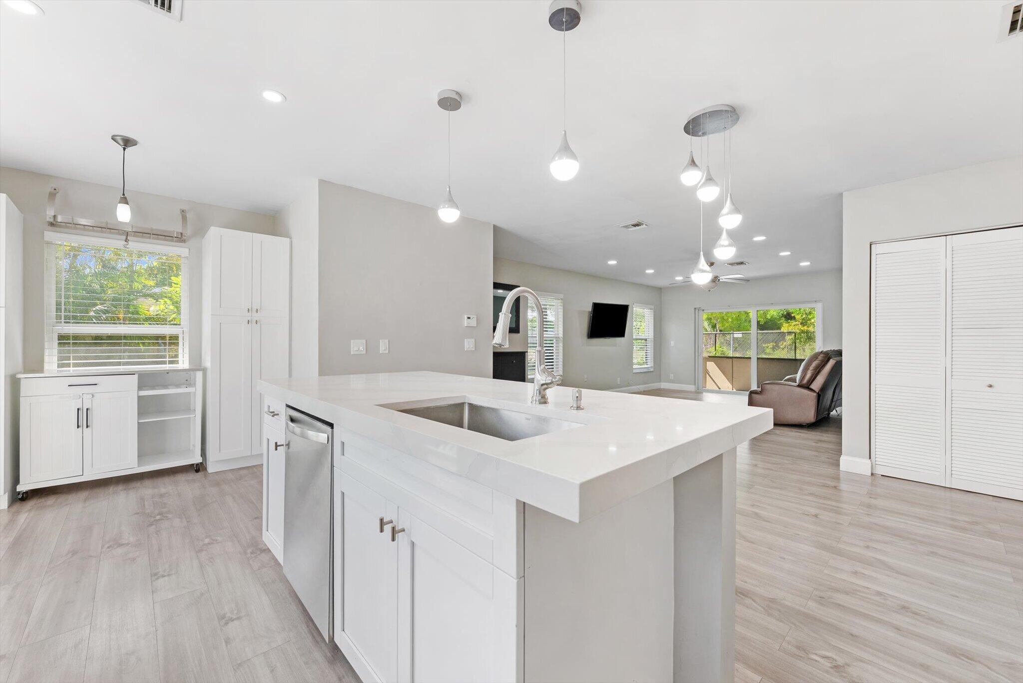 191 SE 1st Circle