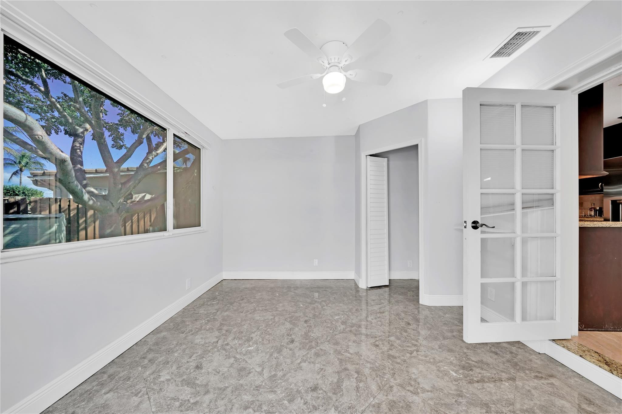 541 SE 4th St