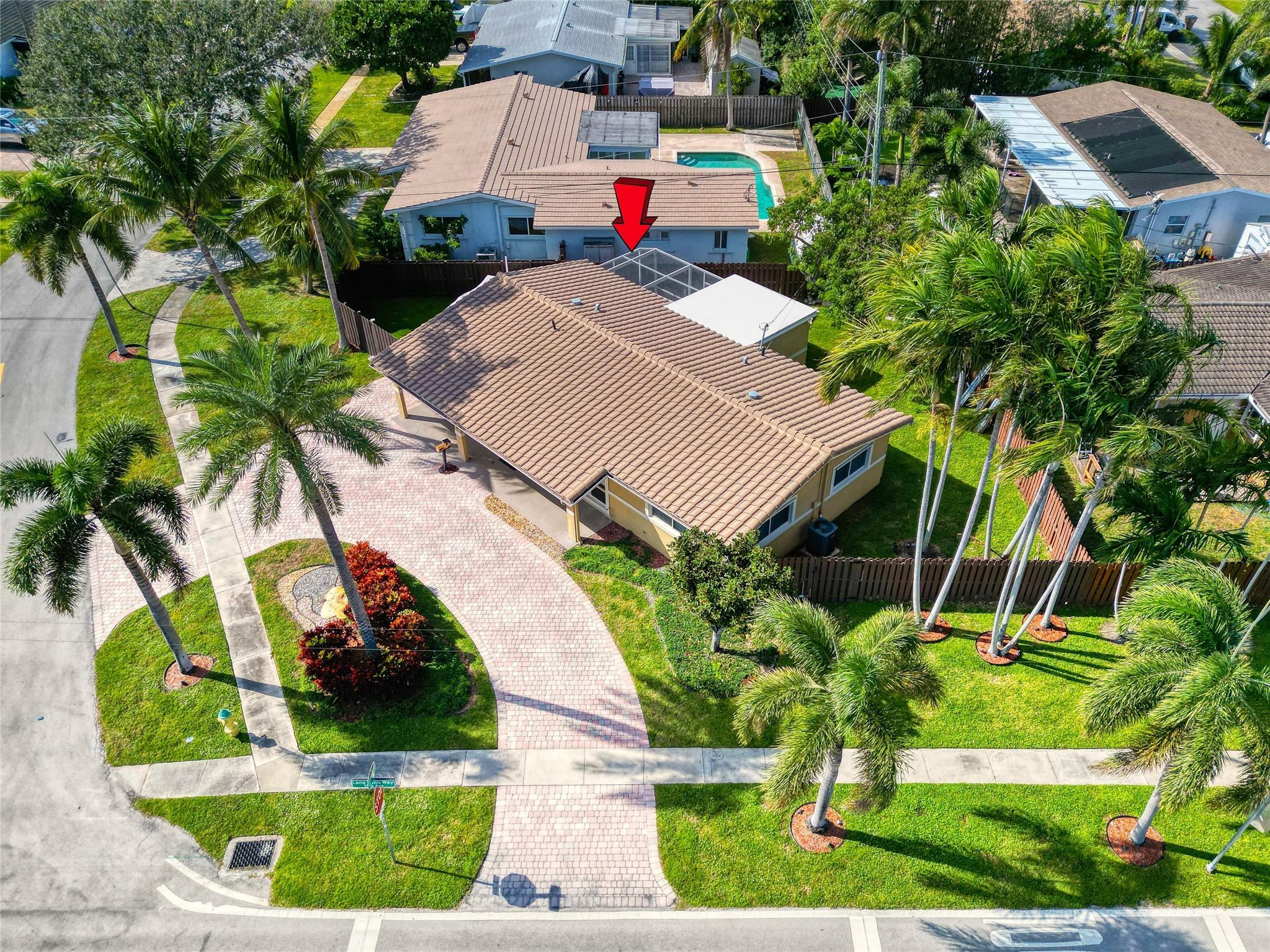 541 SE 4th St