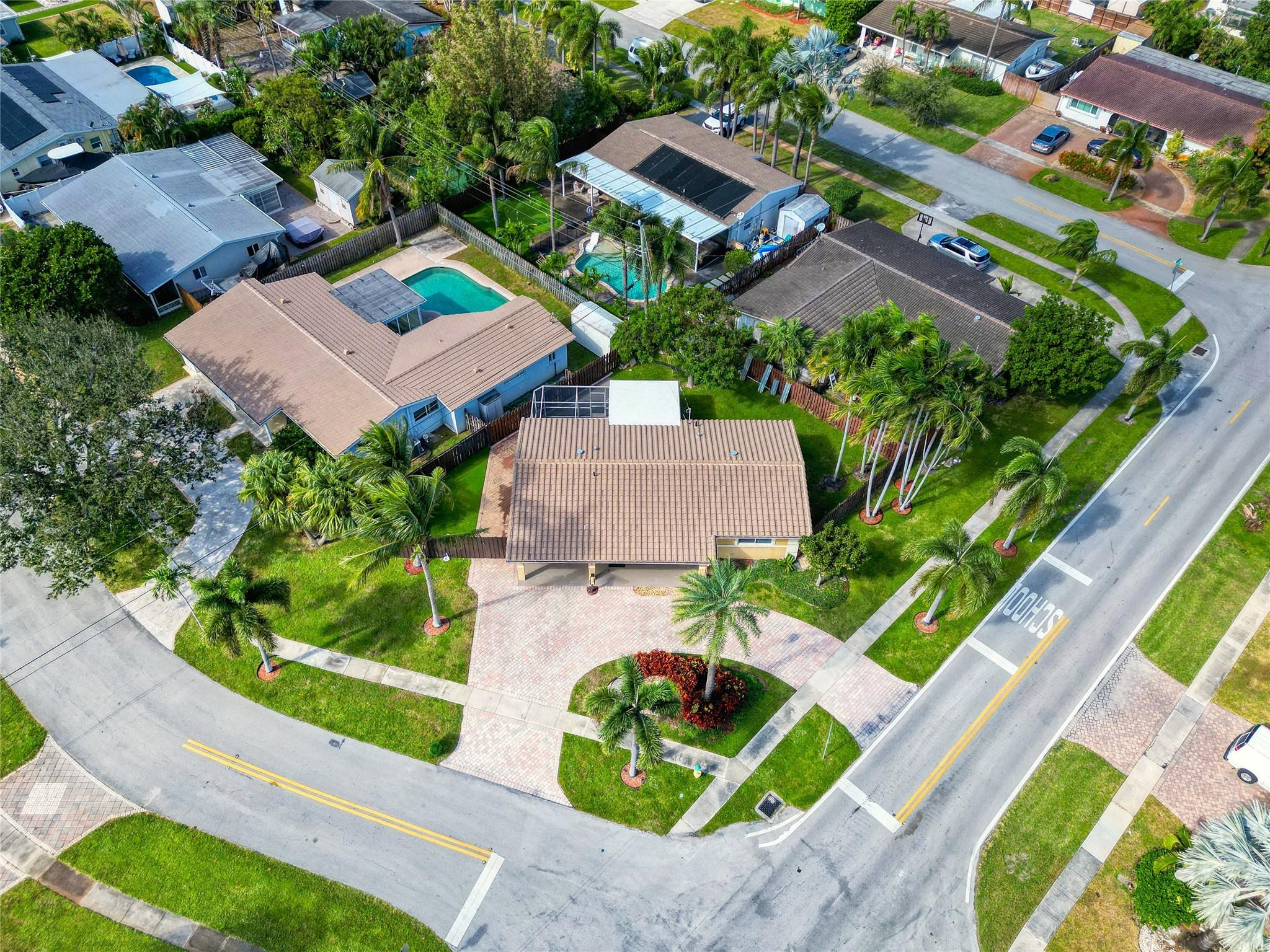 541 SE 4th St