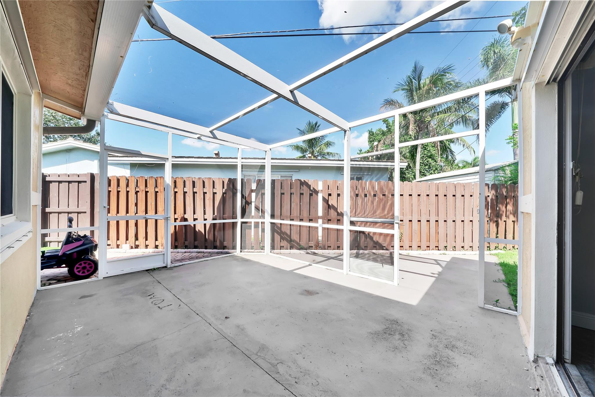 541 SE 4th St