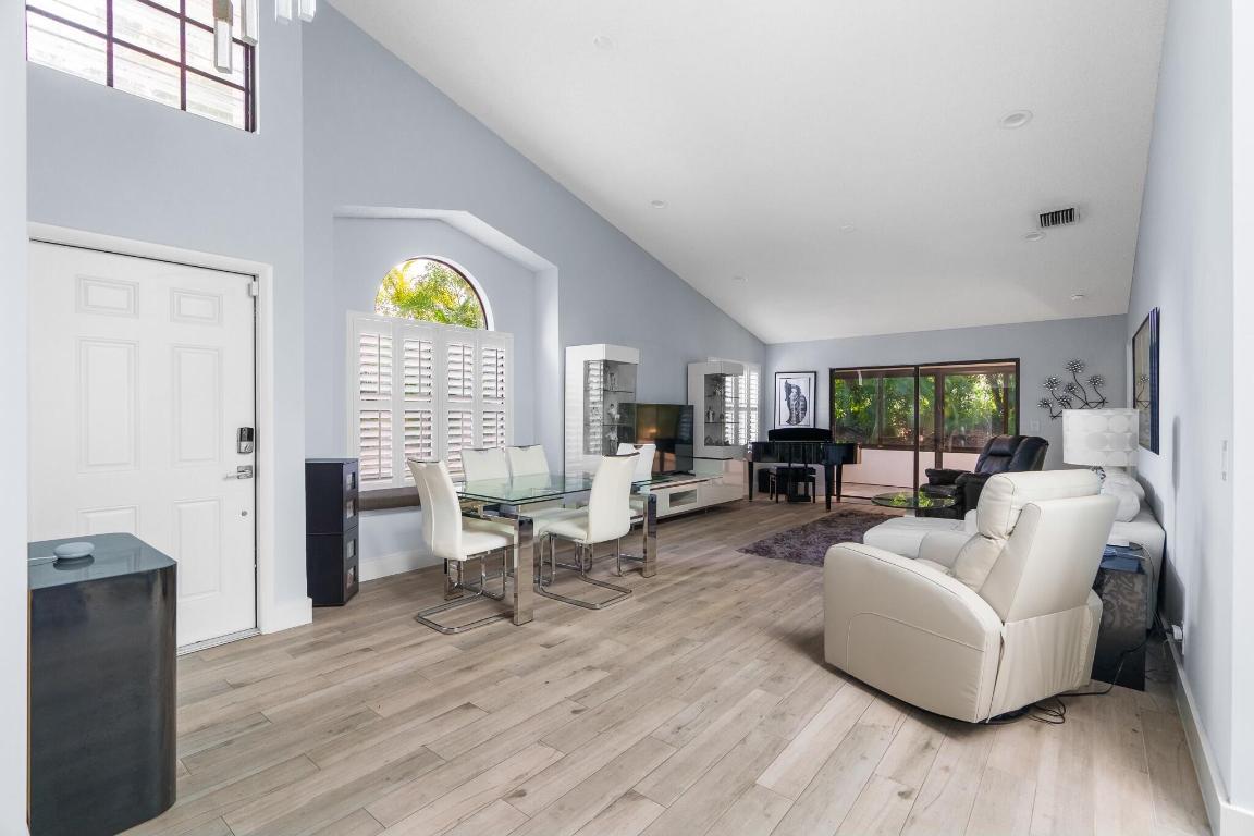 10964 Stafford Circle S