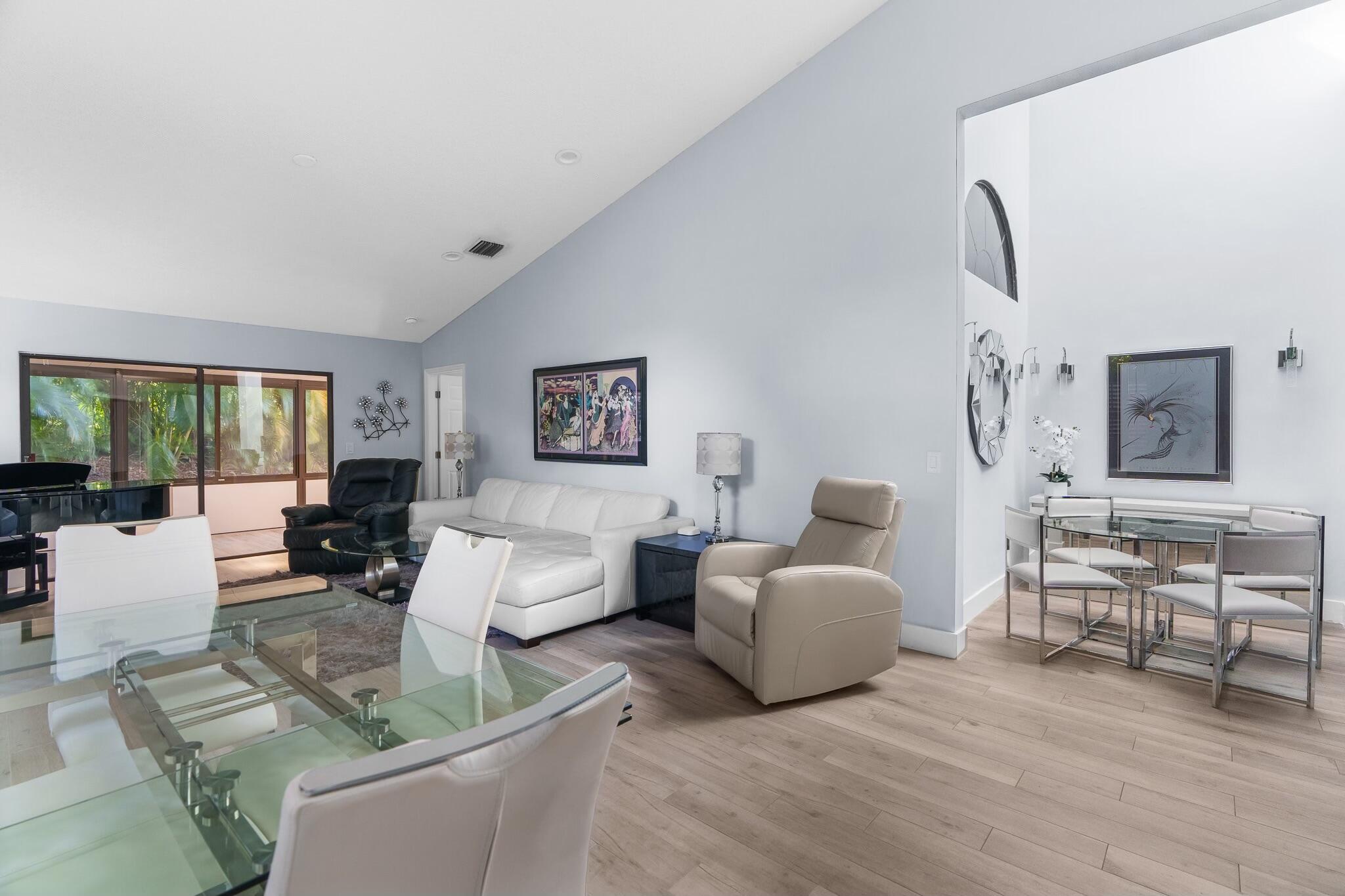 10964 Stafford Circle S