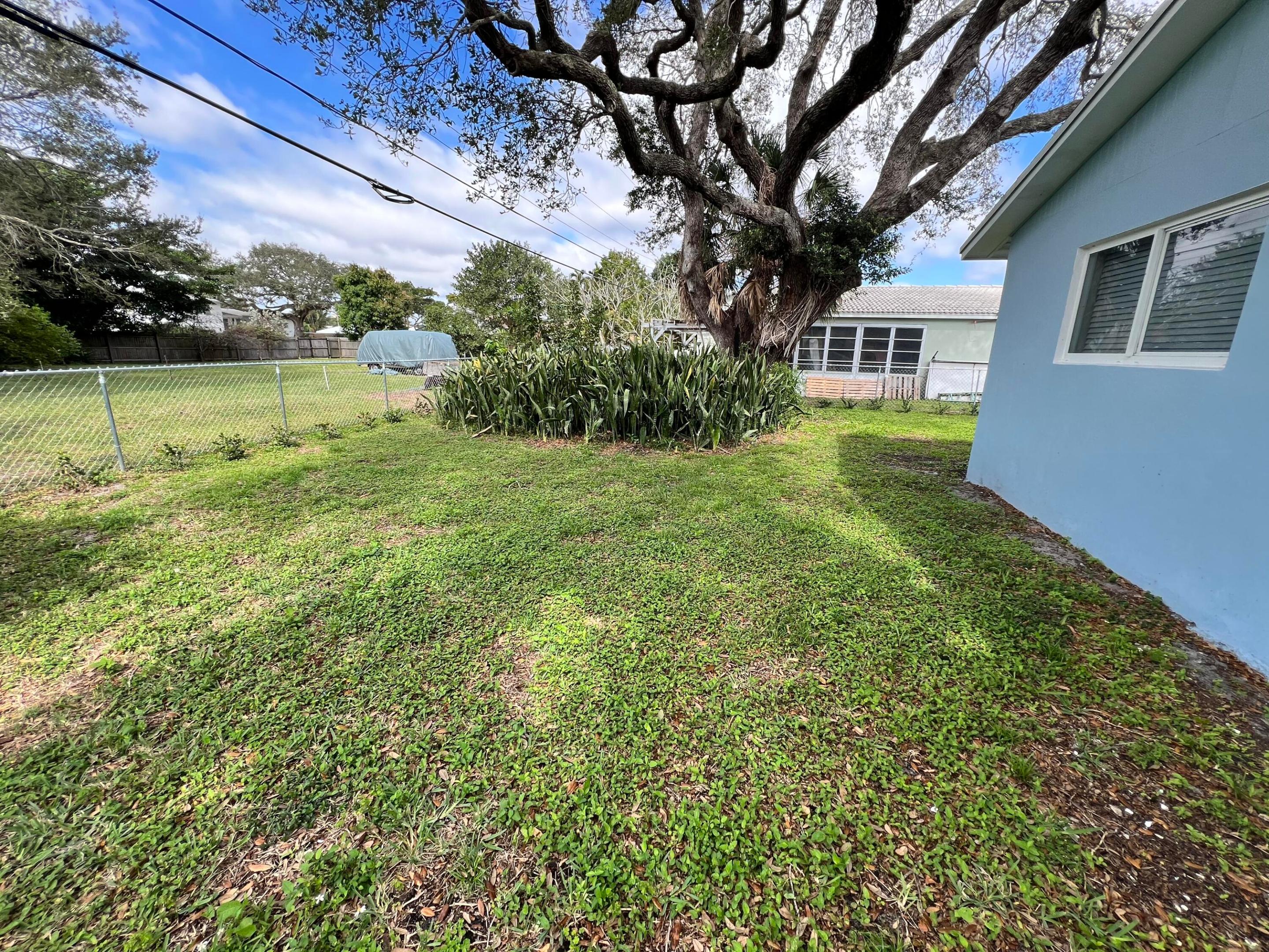 499 NW 14th Avenue