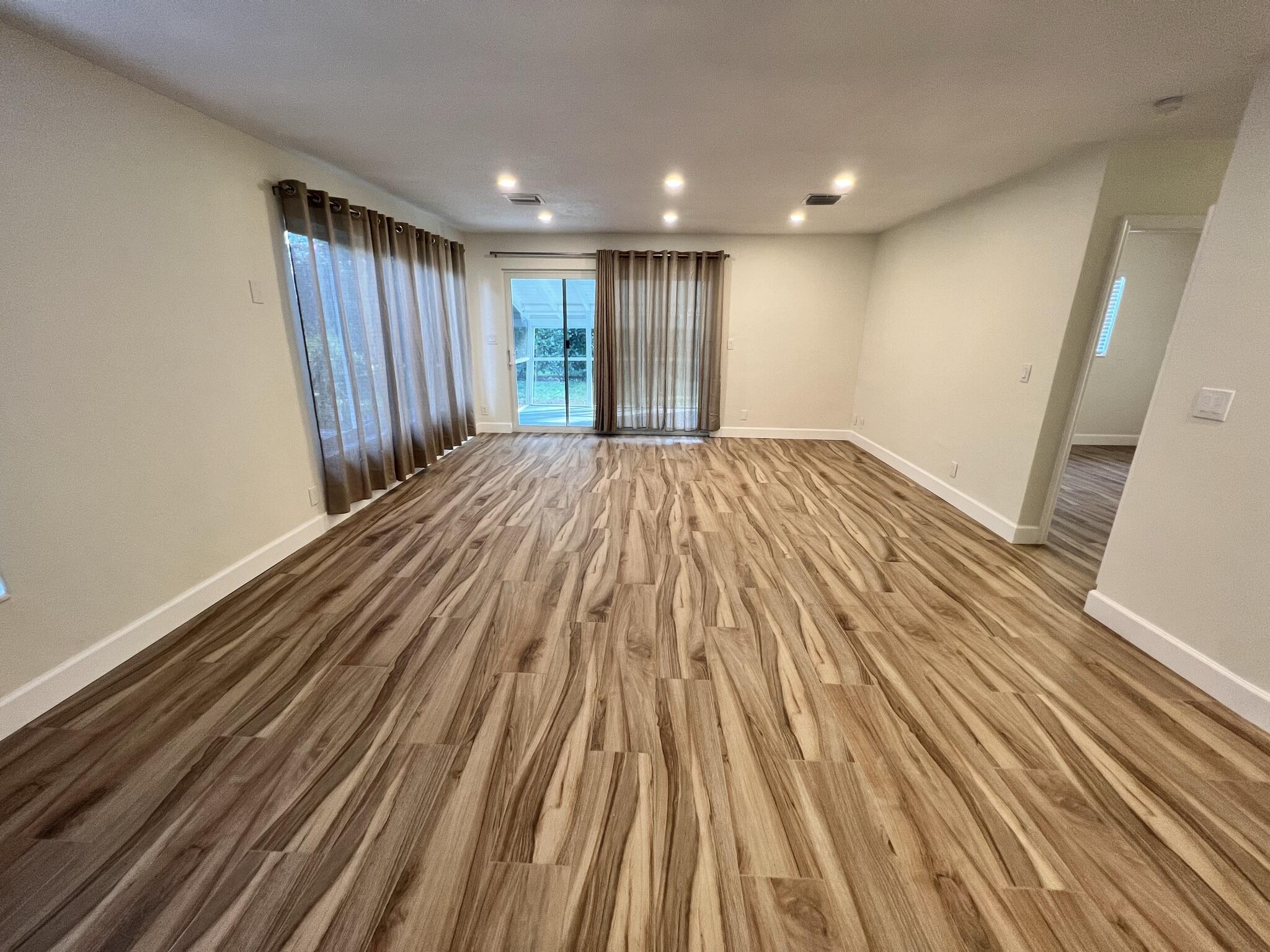 499 NW 14th Avenue