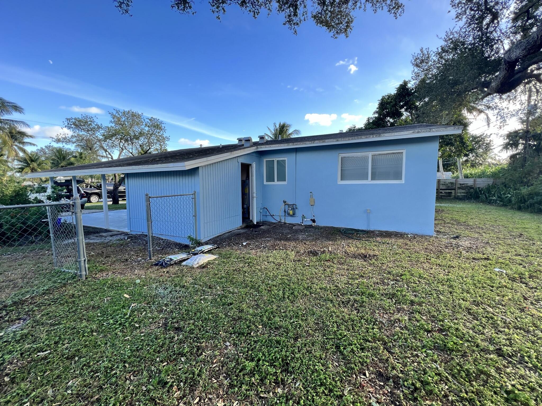 499 NW 14th Avenue