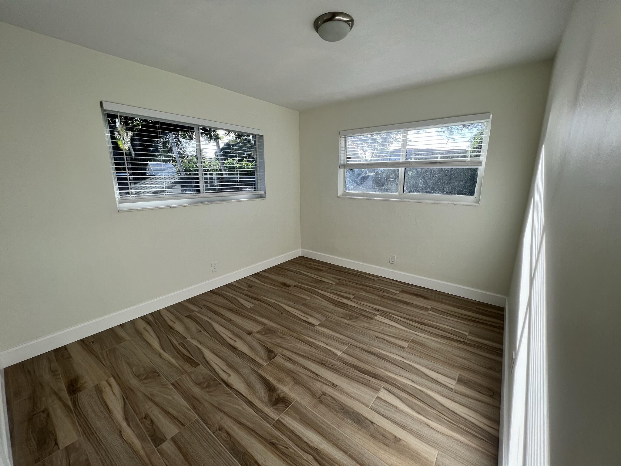 499 NW 14th Avenue