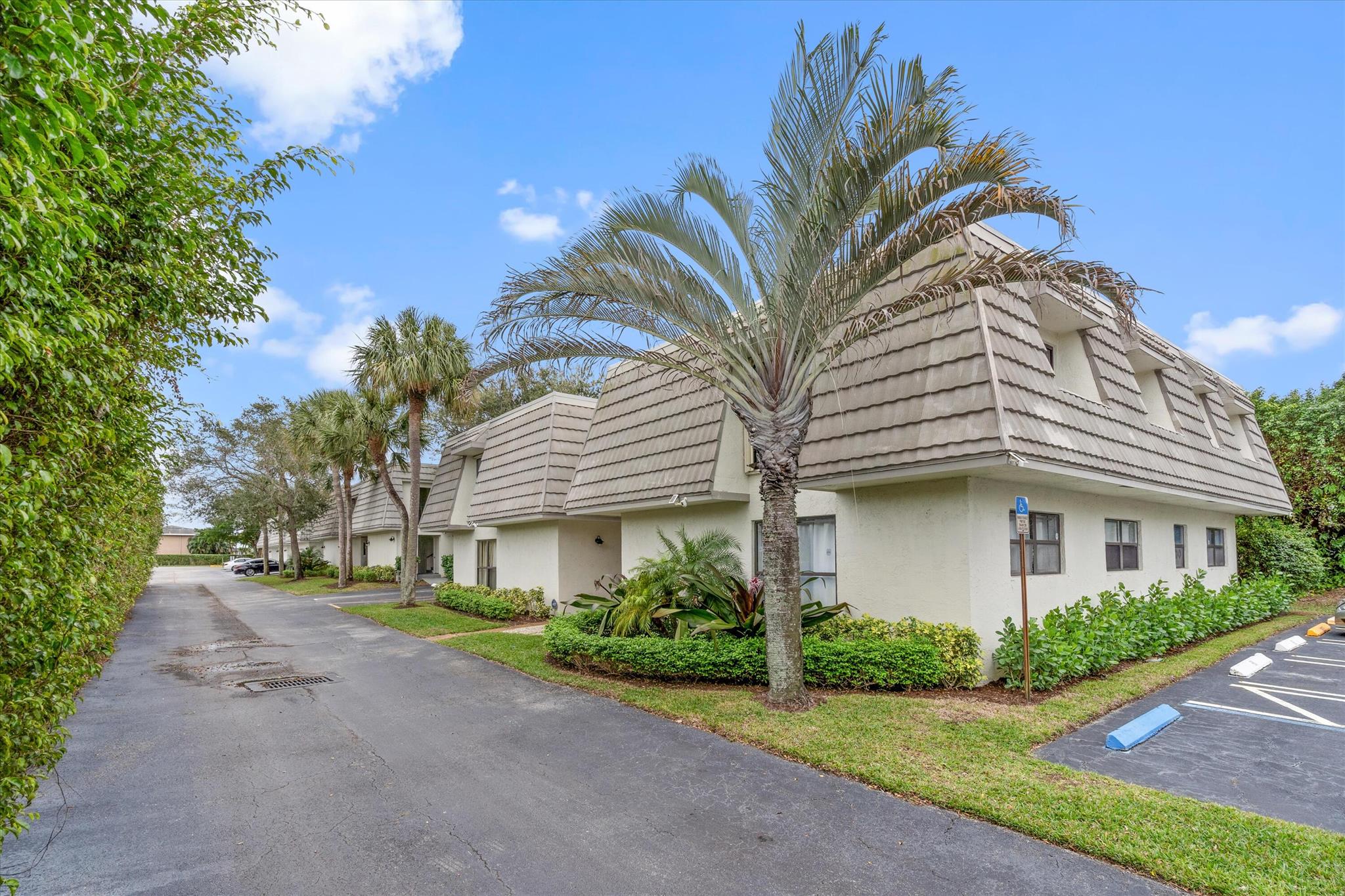 1220 Homewood Boulevard 202-B