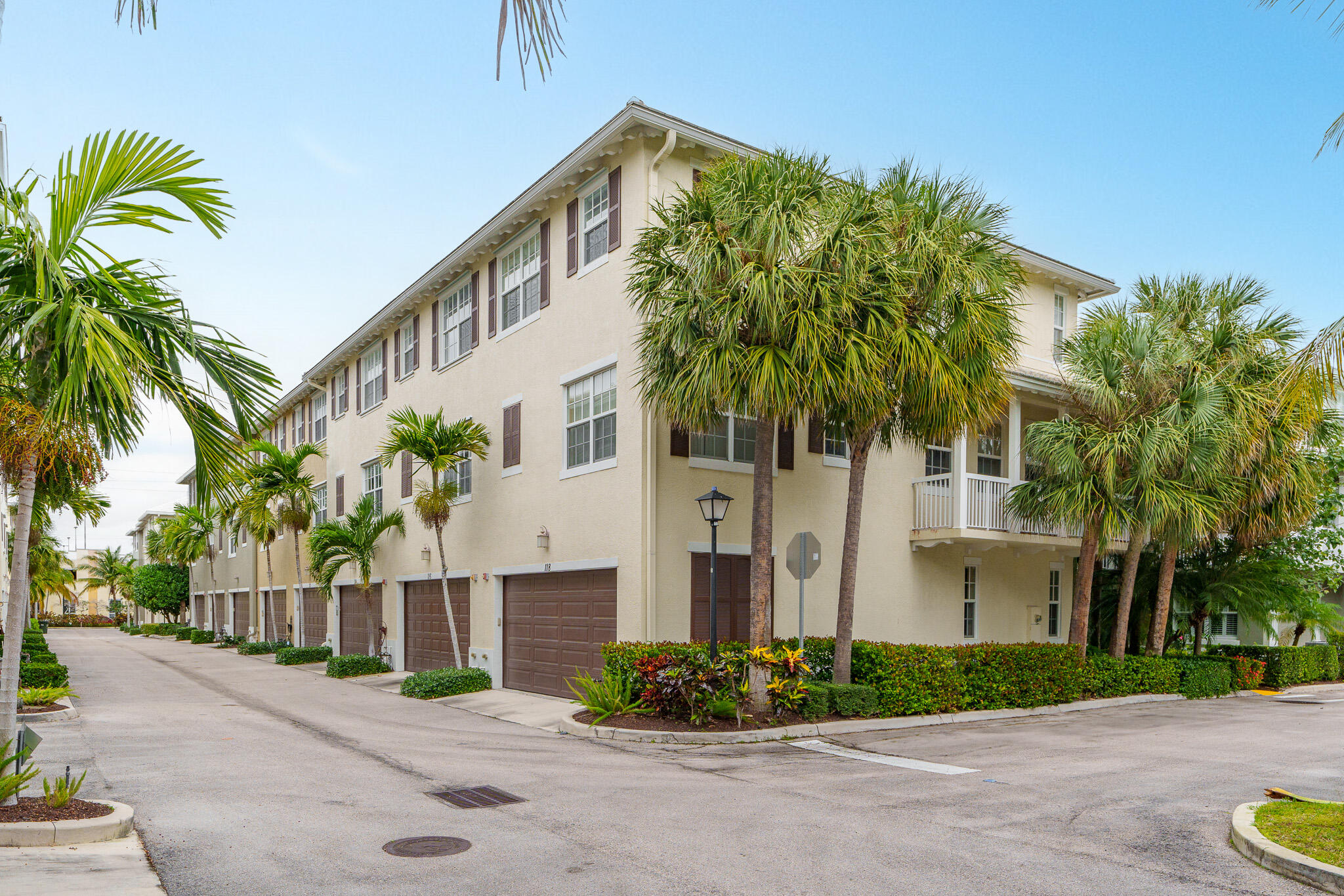 116 W Coda Circle