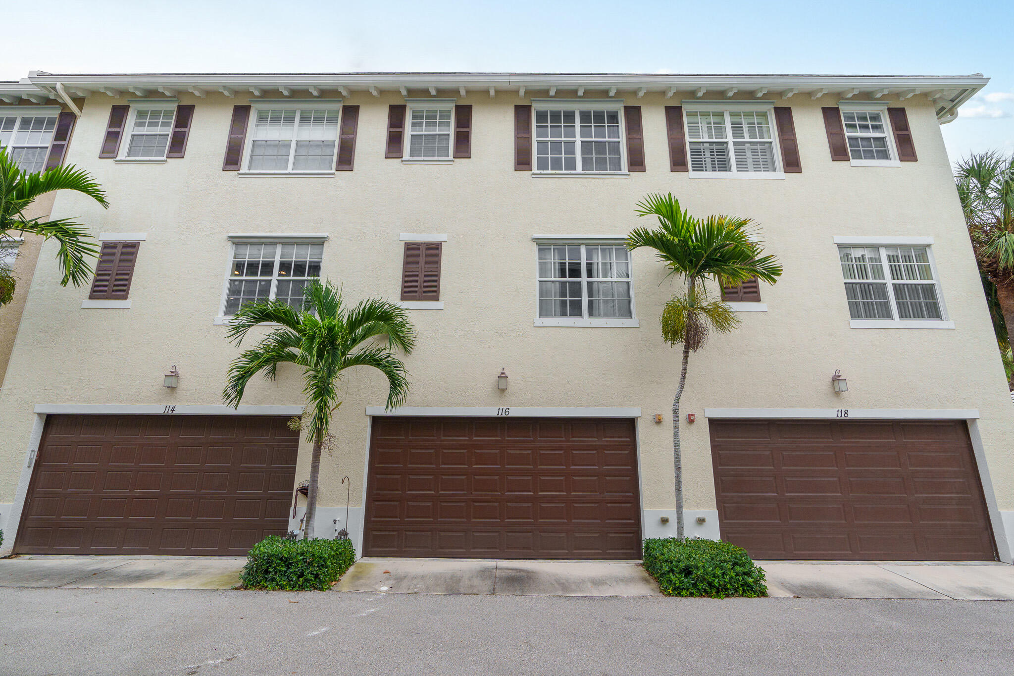 116 W Coda Circle