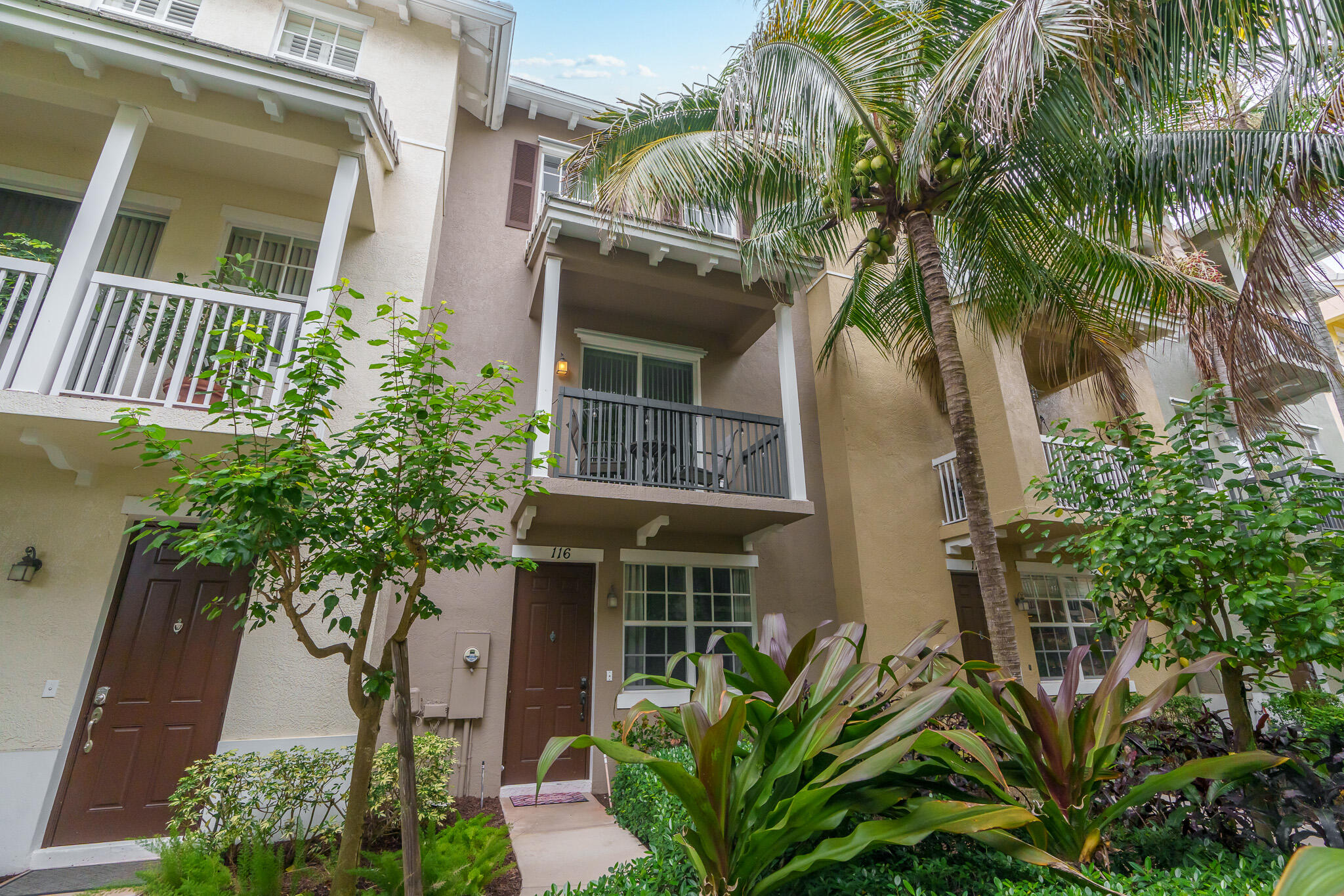 116 W Coda Circle