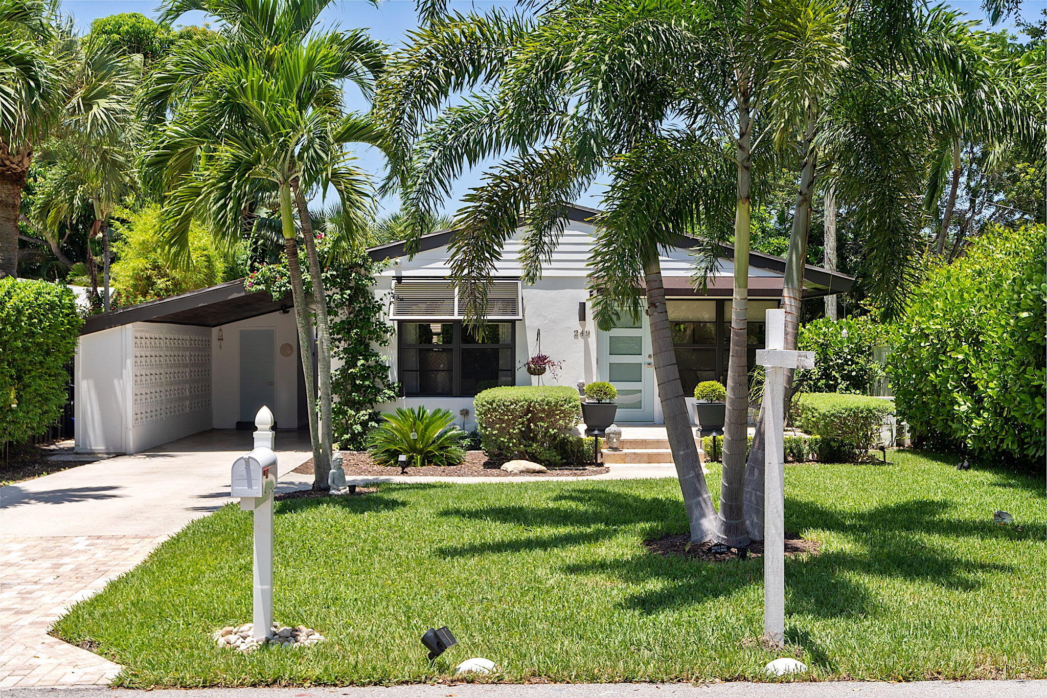 249 NE 9th Street