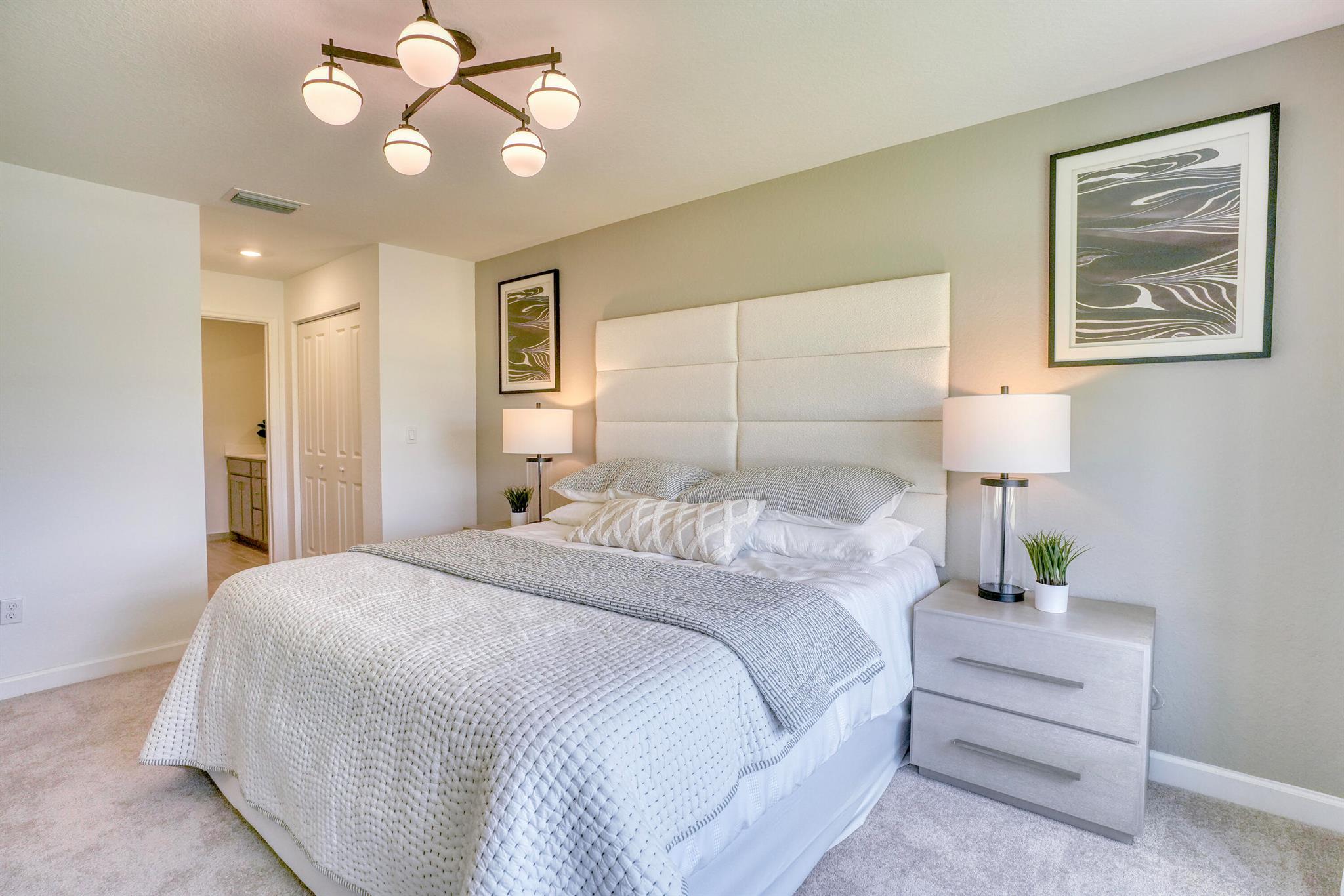 4414 Hammock Grove Drive