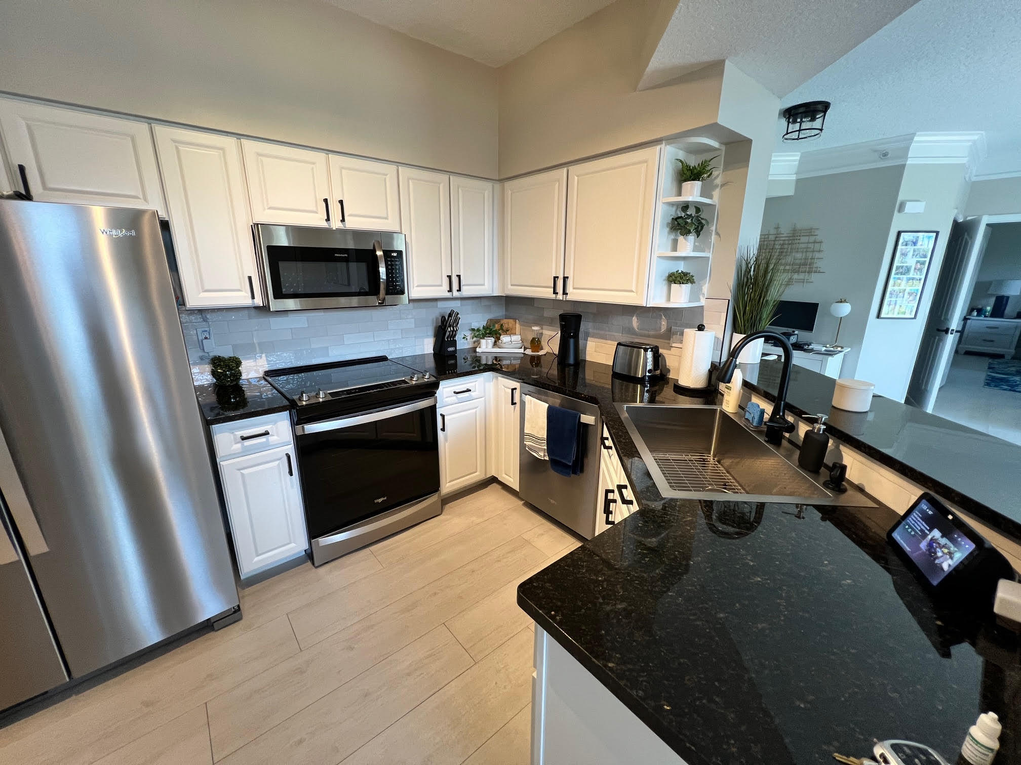 2036 Alta Meadows Lane 1411