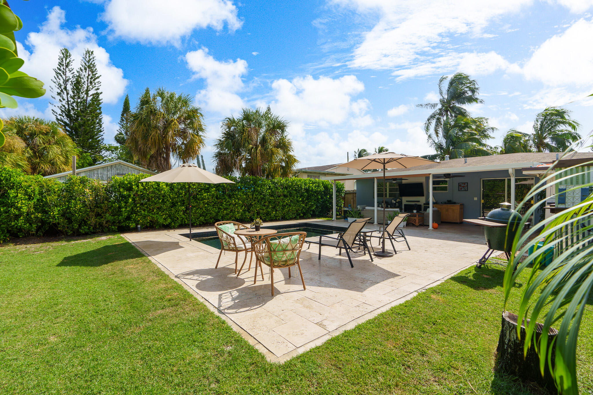 113 SE 5th Avenue