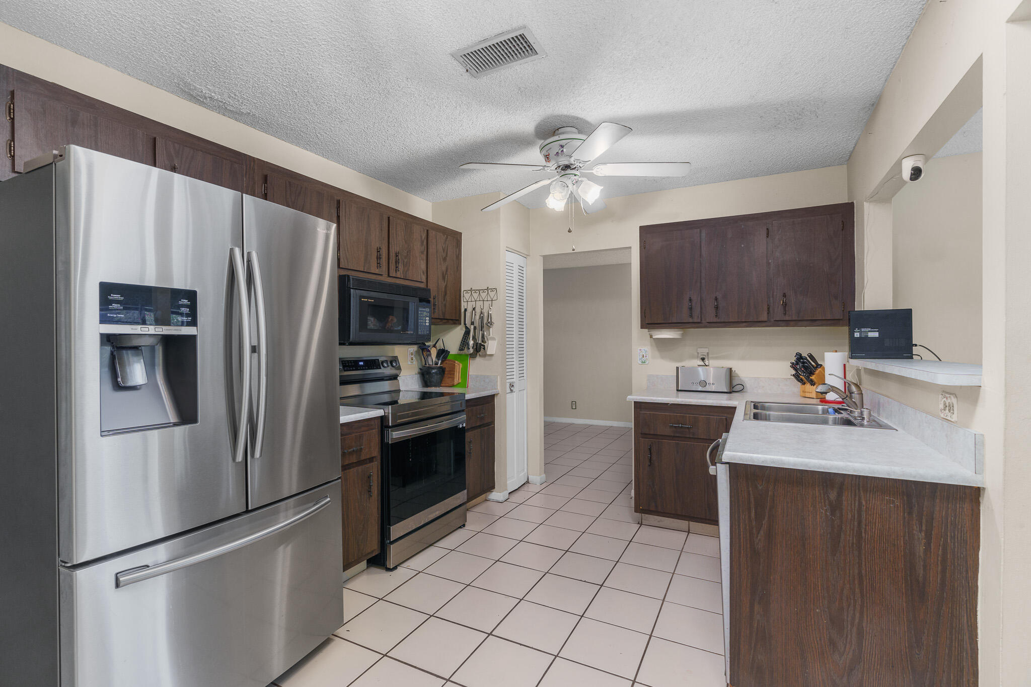 9690 Saddlebrook Drive