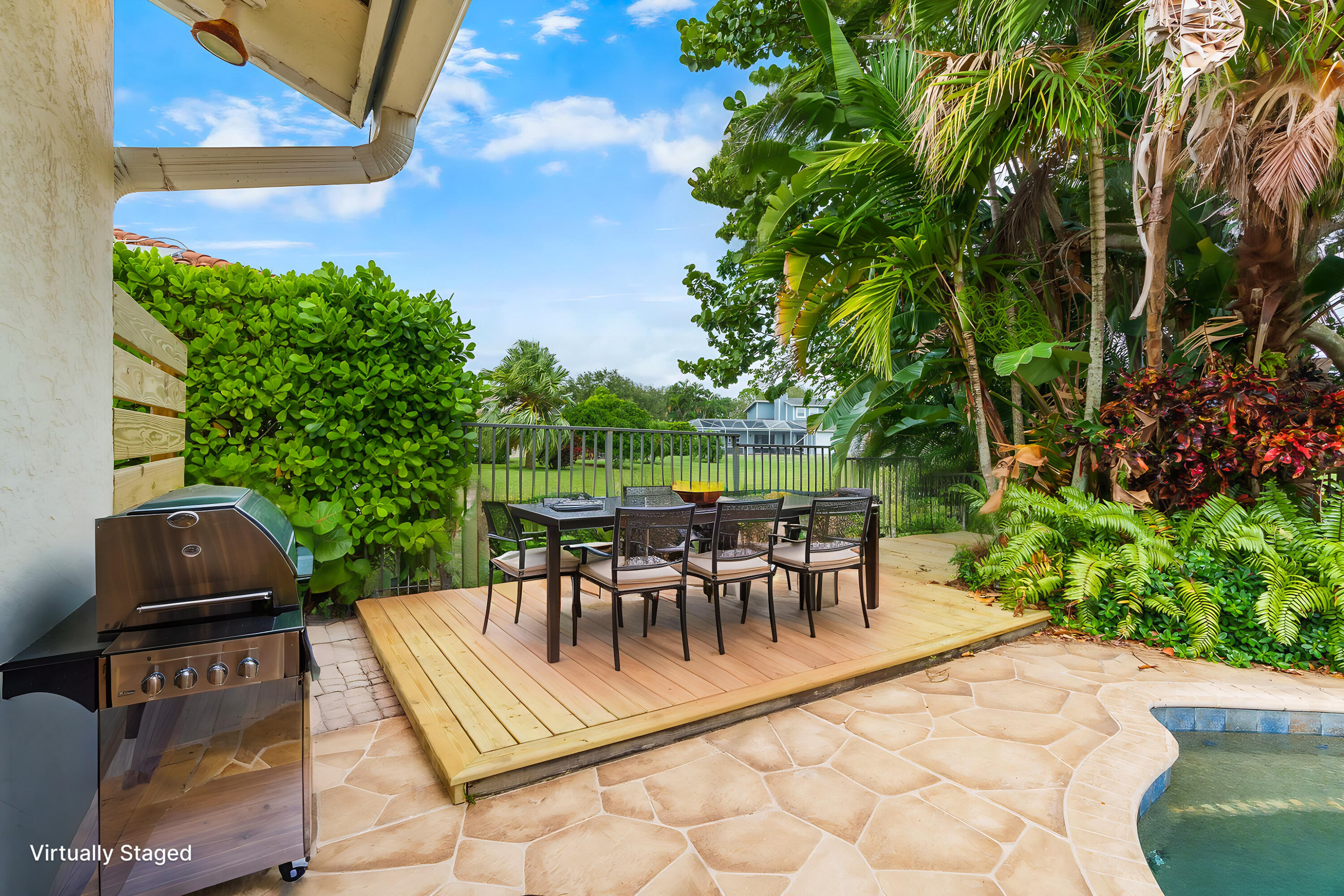 4195 NW 7th Court