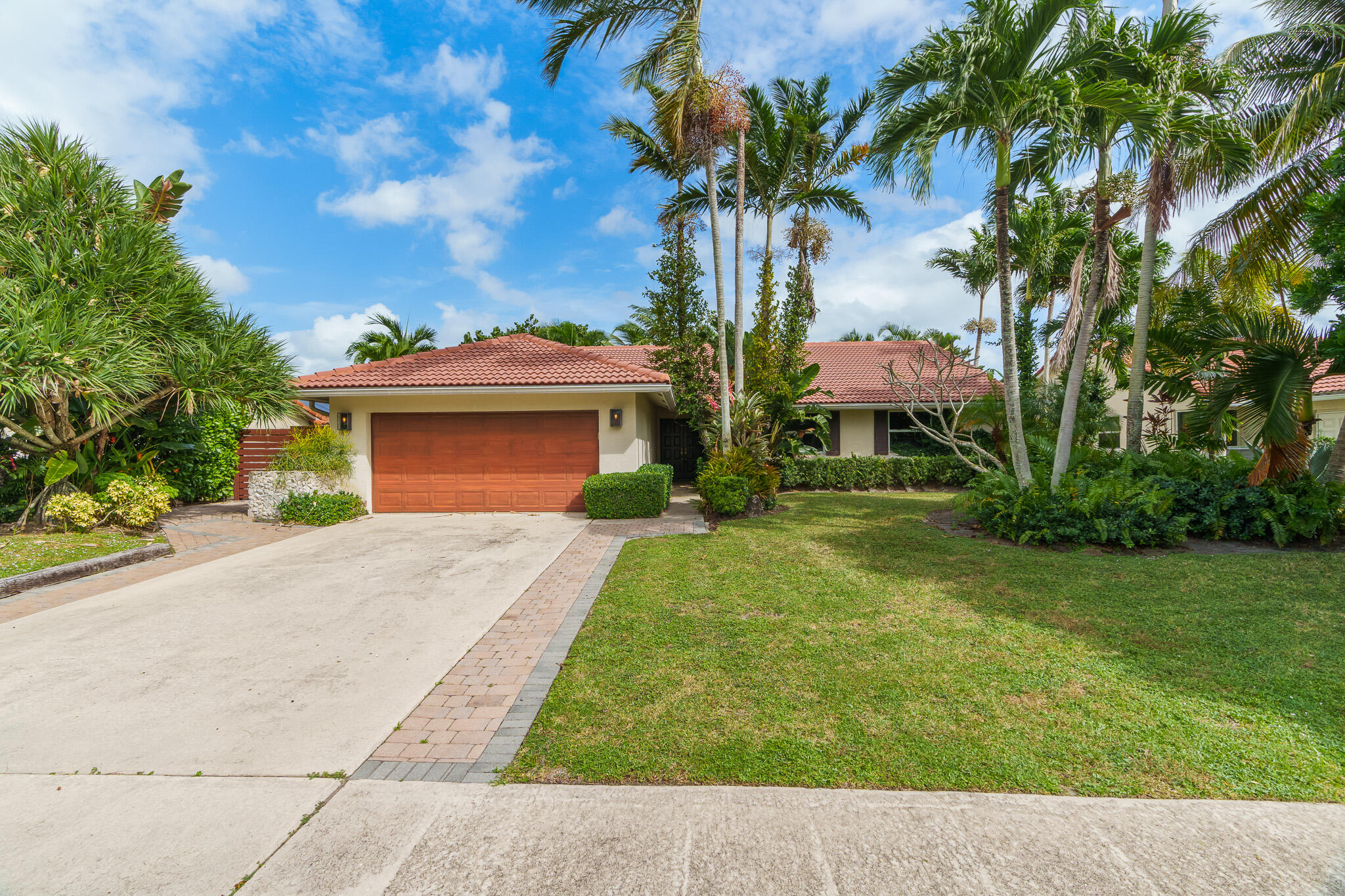 4195 NW 7th Court