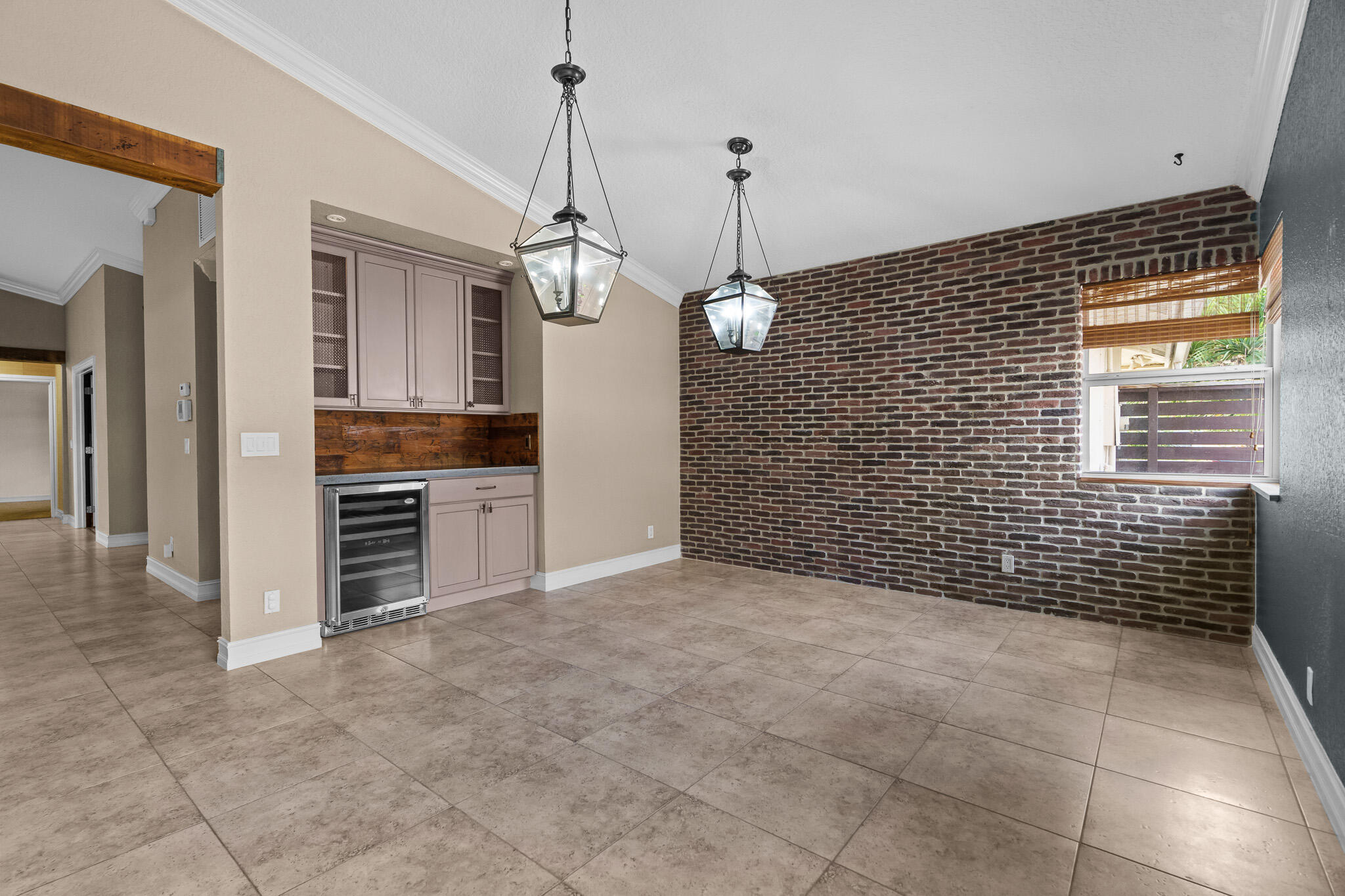 4195 NW 7th Court