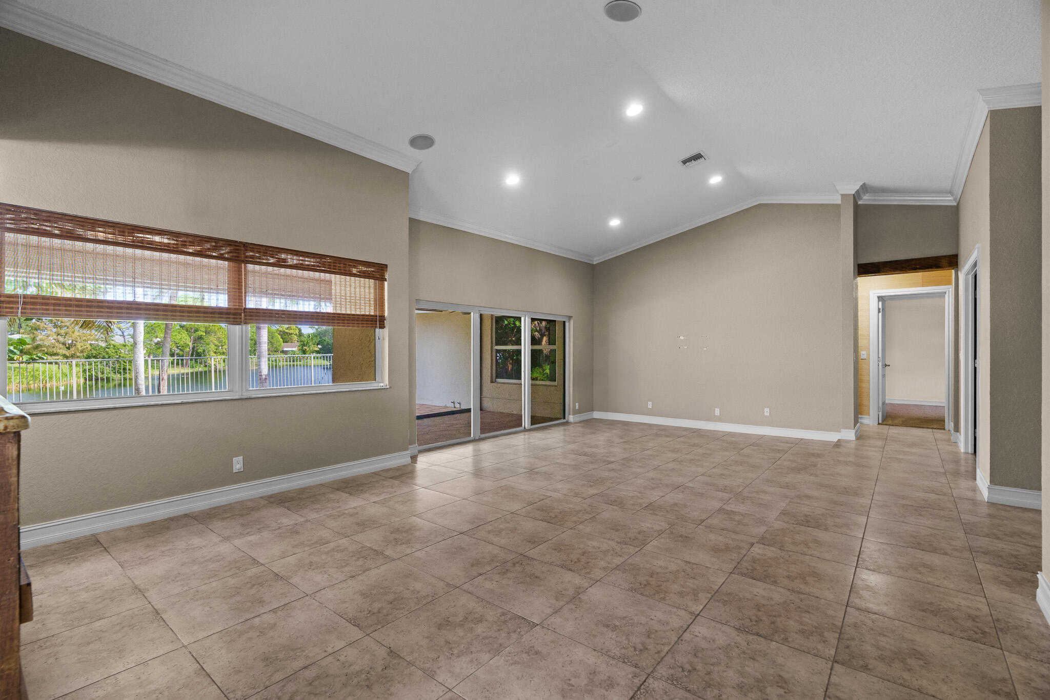 4195 NW 7th Court