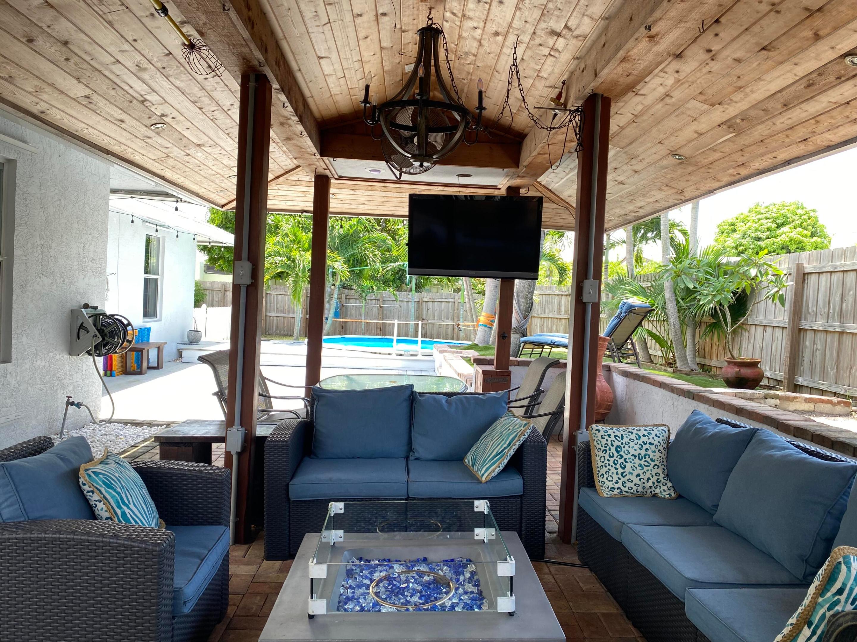 109 SE 31st Avenue