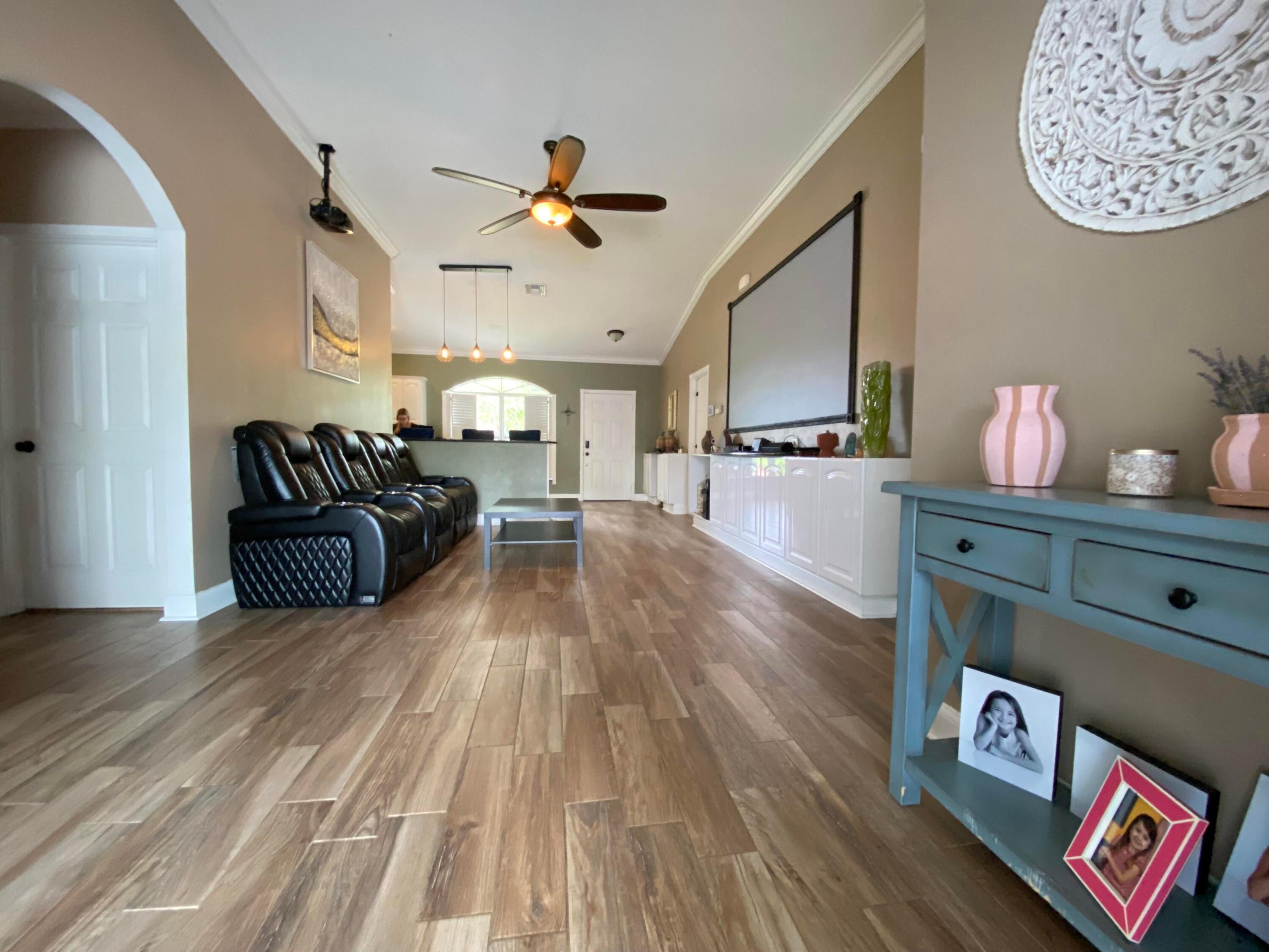 109 SE 31st Avenue