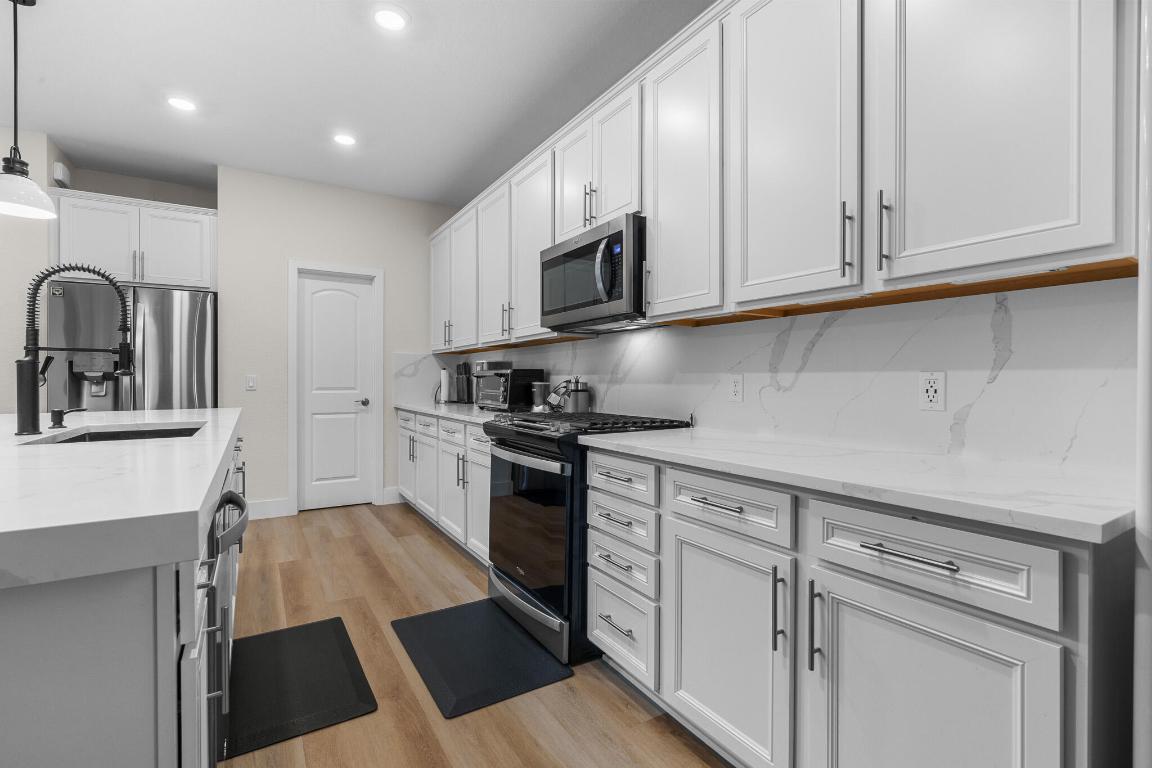 8202 Cadre Noir Road