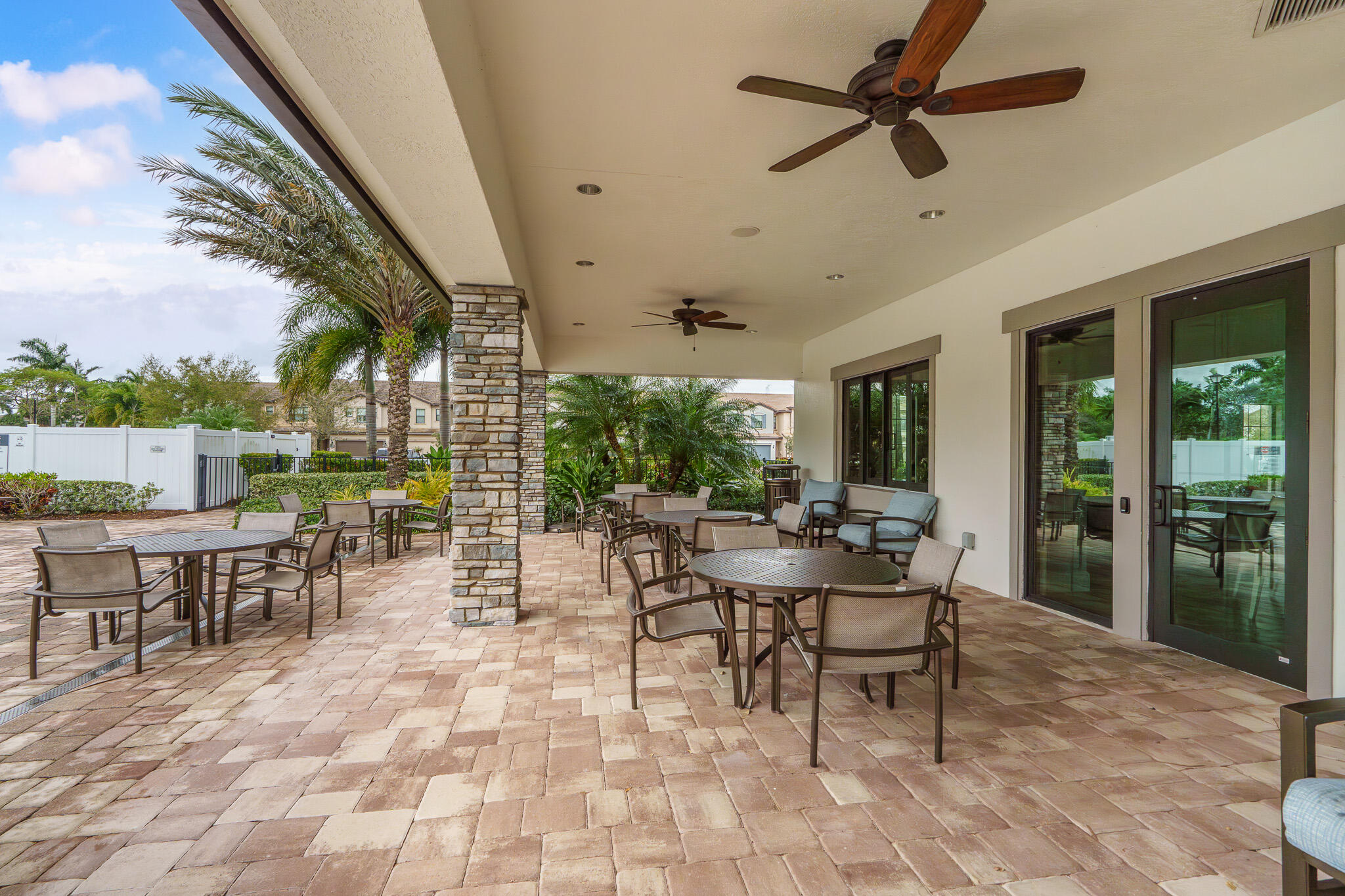 8202 Cadre Noir Road