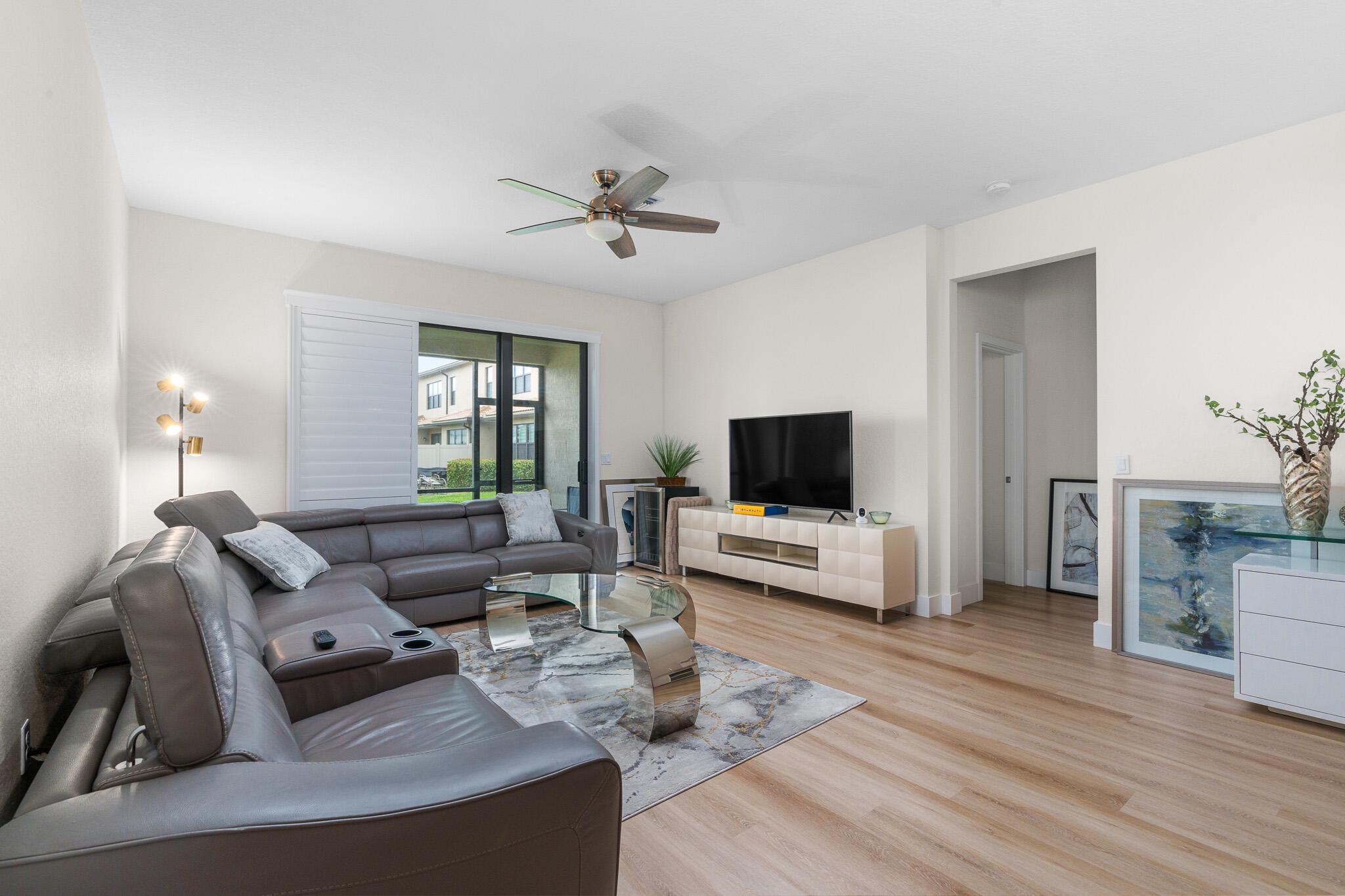 8202 Cadre Noir Road