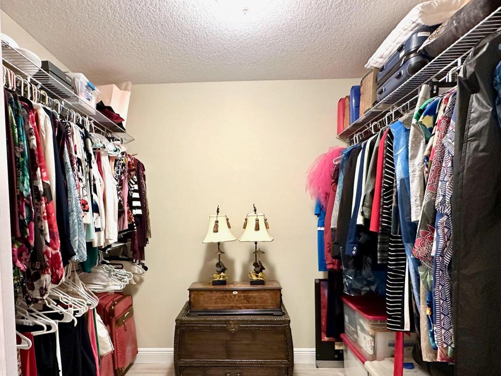 6070 Bay Isles Drive