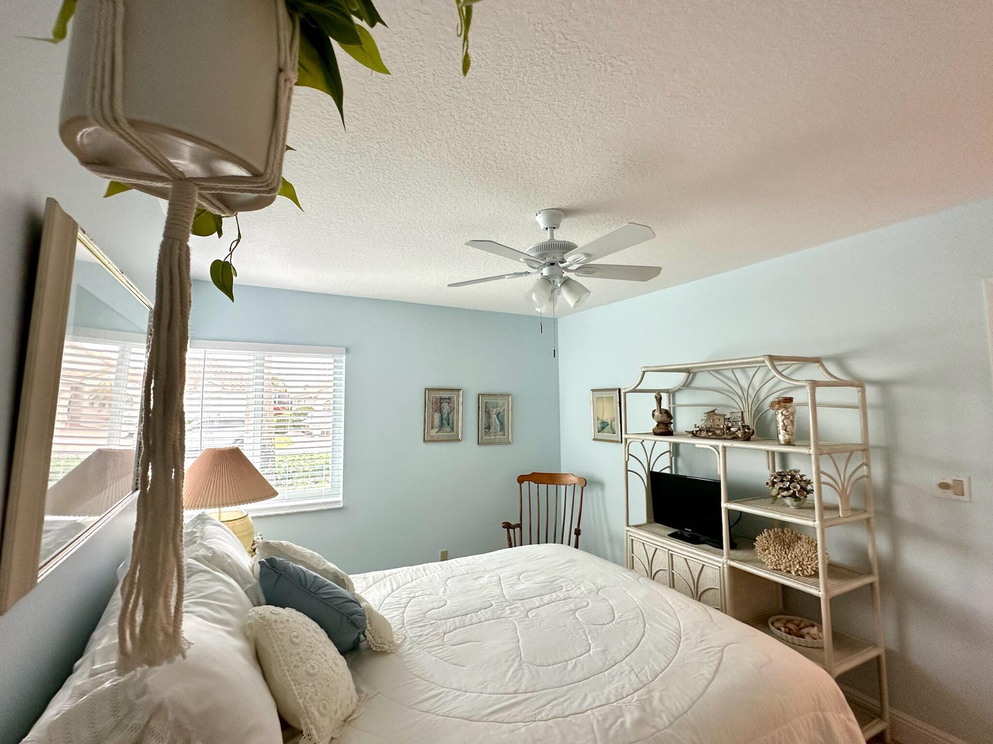 6070 Bay Isles Drive