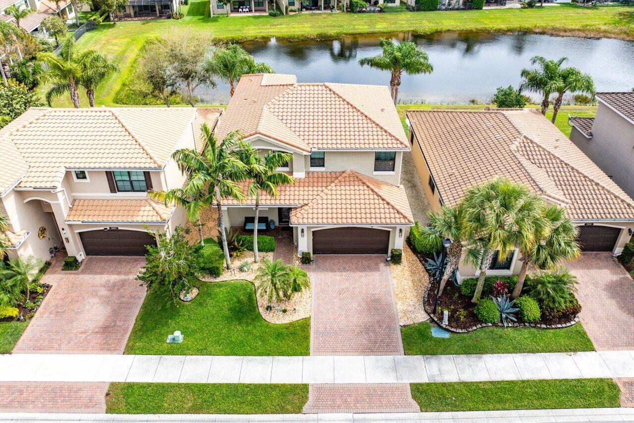 13678 Moss Agate Avenue