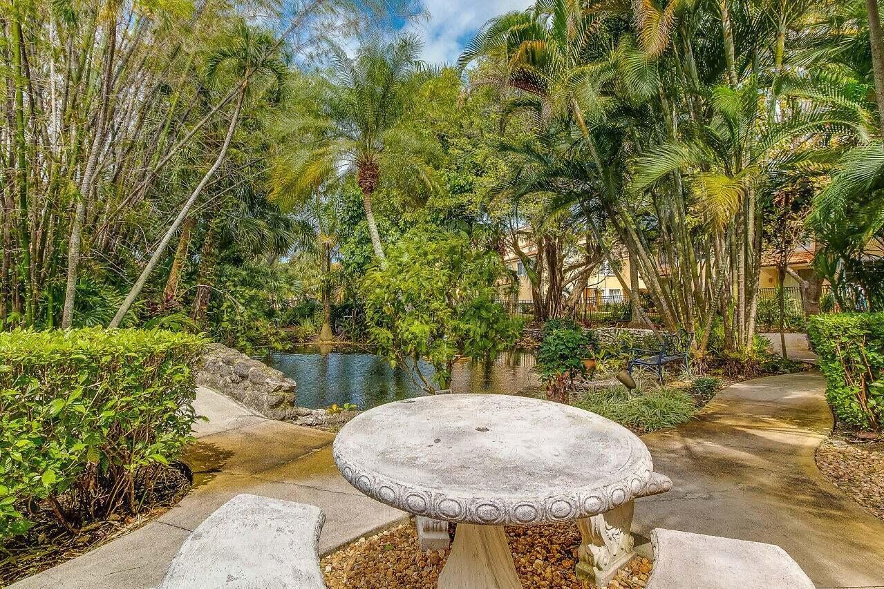 127 Yacht Club Way 208