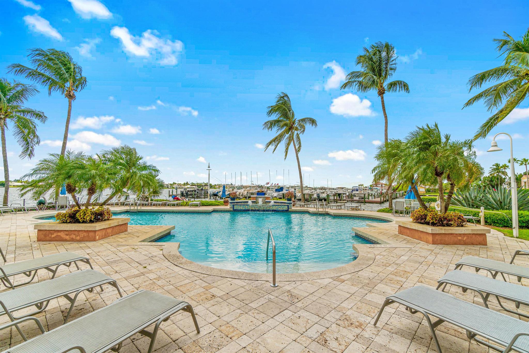 127 Yacht Club Way 208