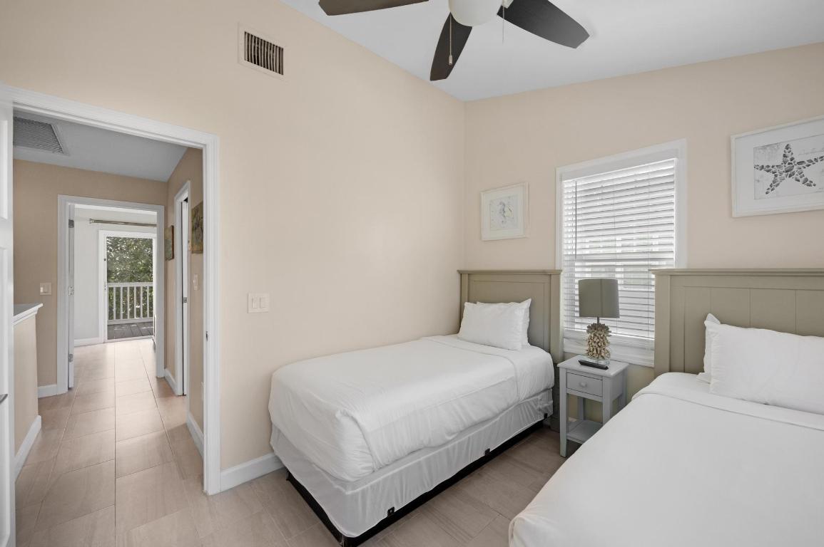 7051 Harbor Village Drive