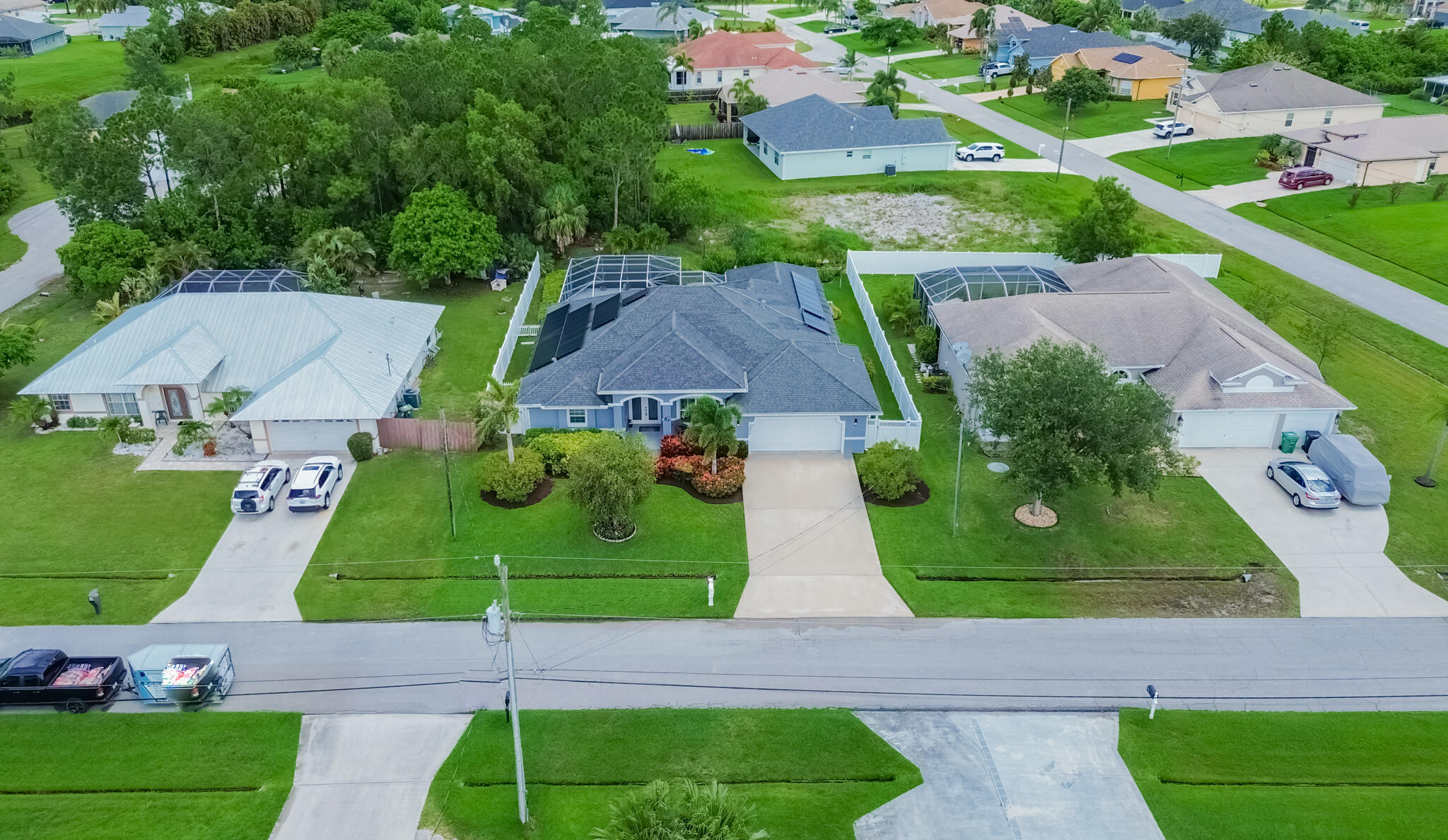 5927 NW Favian Avenue