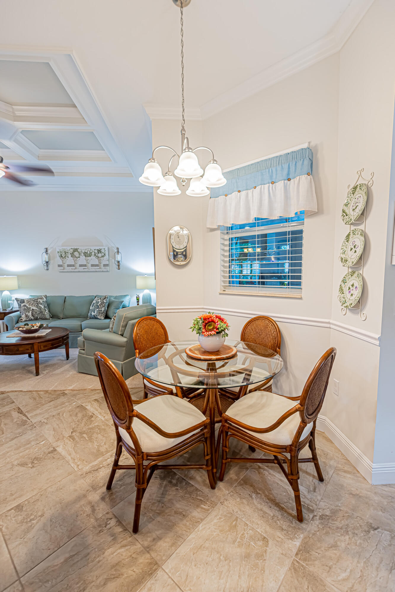 5927 NW Favian Avenue