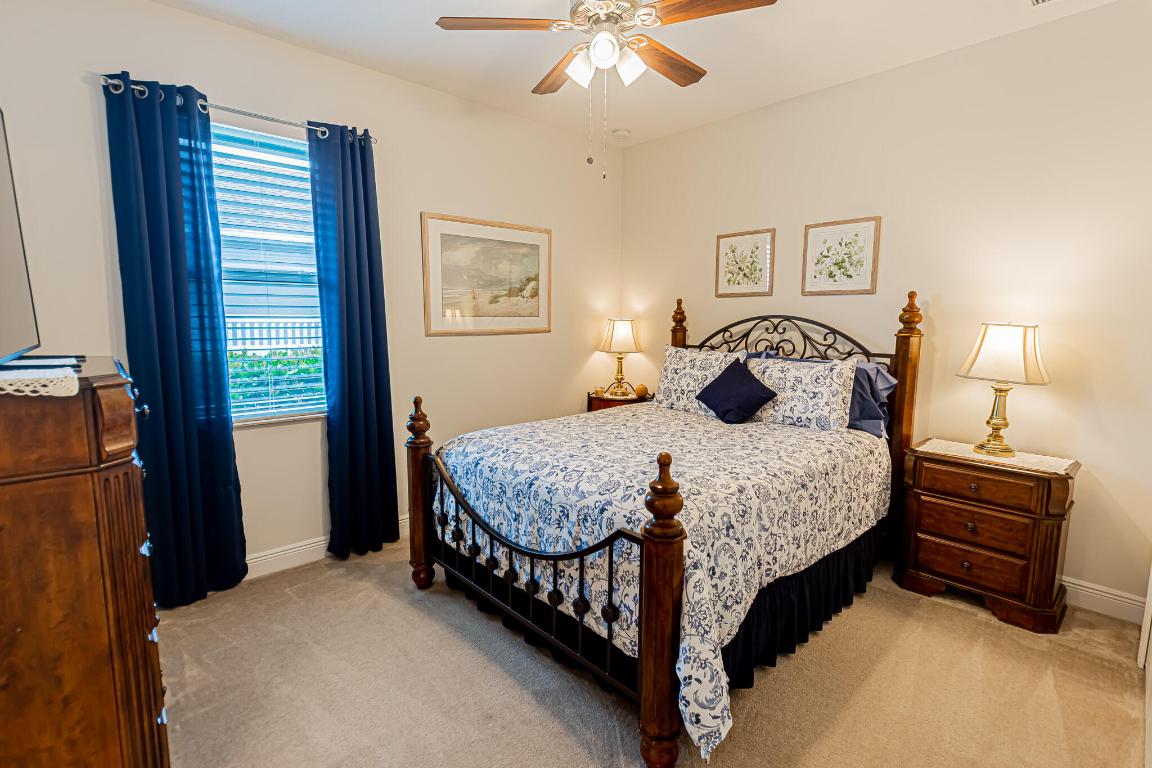 5927 NW Favian Avenue