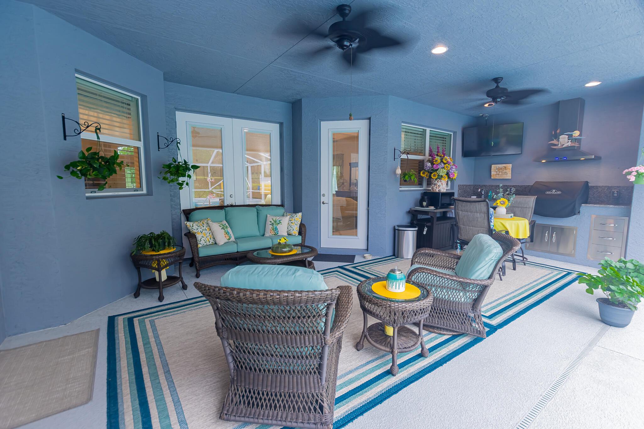 5927 NW Favian Avenue