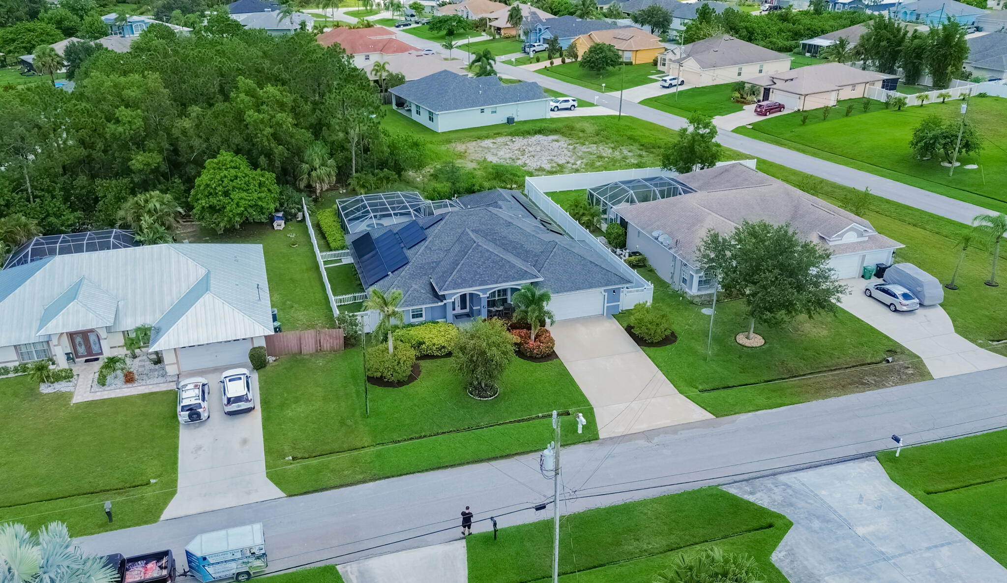 5927 NW Favian Avenue