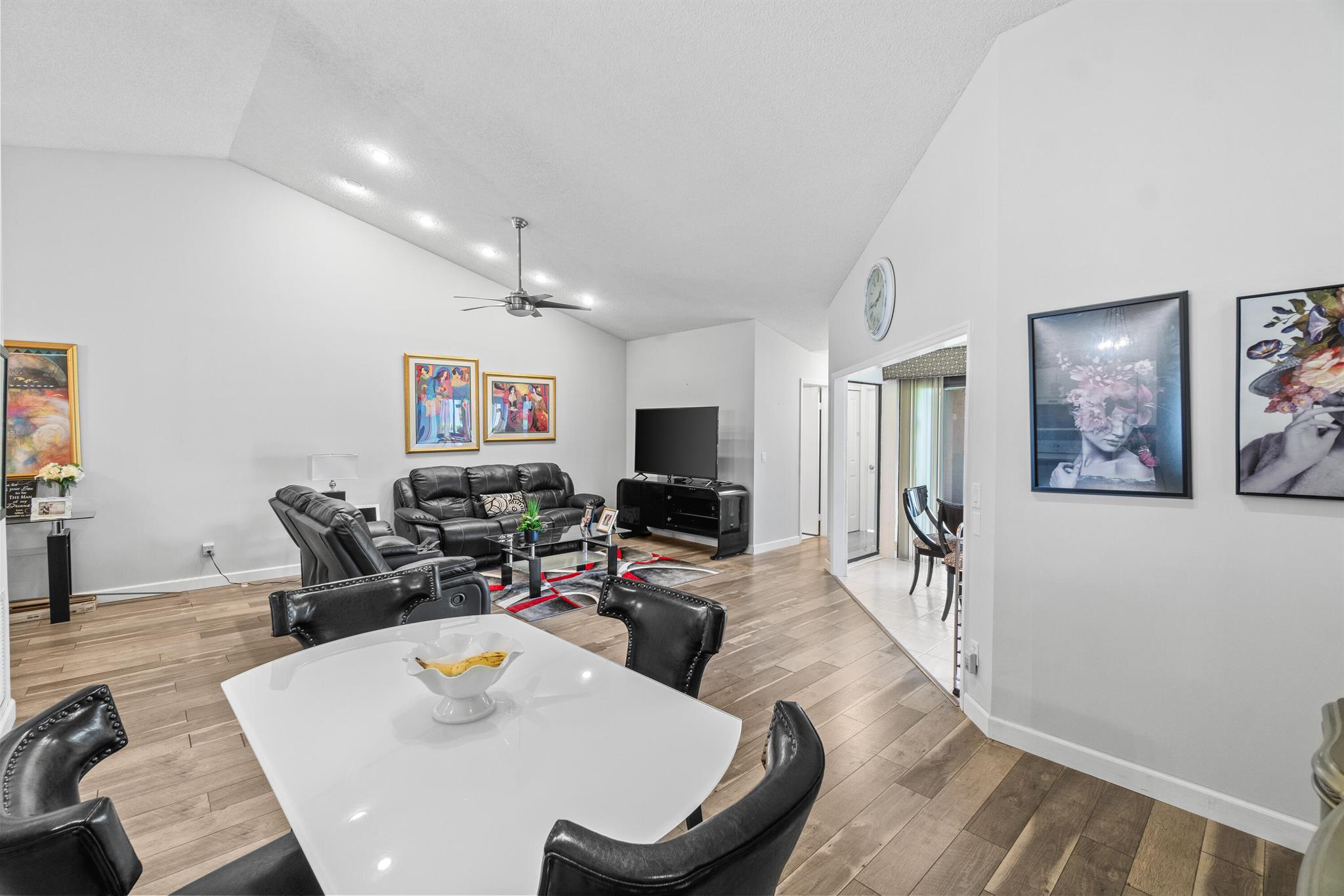 5874 Parkwalk Circle W